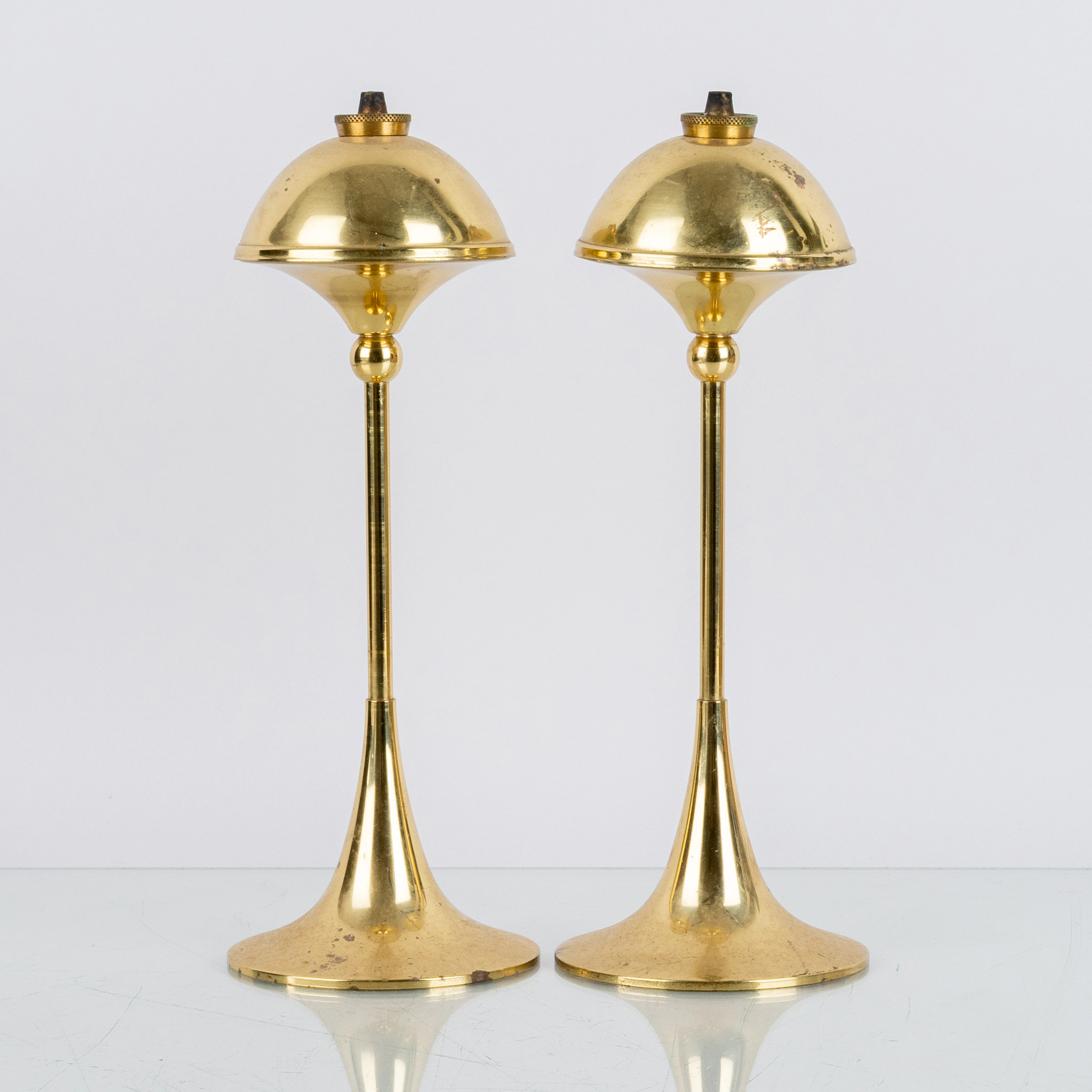 LAMPADE A OLIO, 1 paio, ottone, Hejl, Danimarca, seconda metà del XX secolo