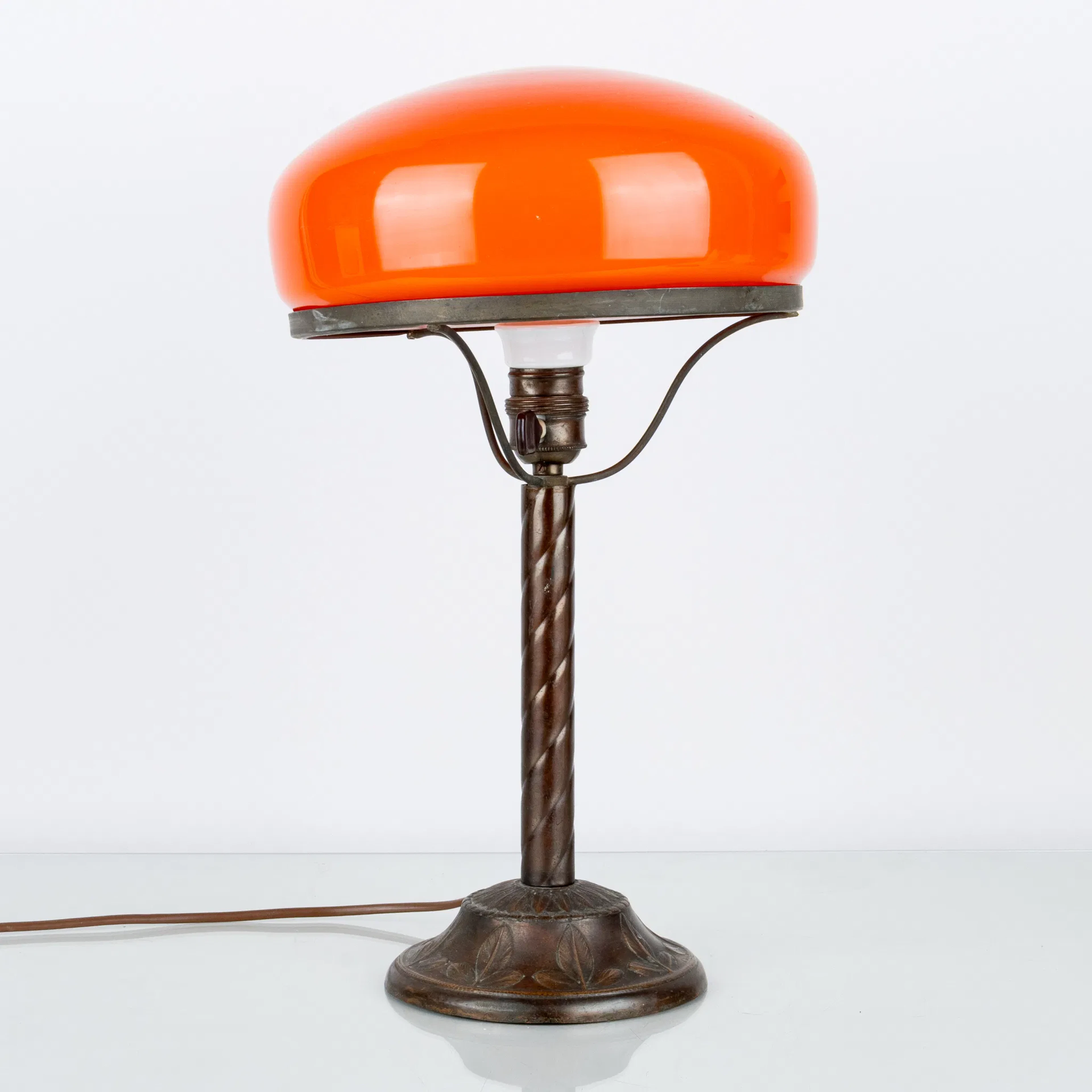 LAMPADA DA TAVOLO, rame, modello Strindberg, prima metà del 1900