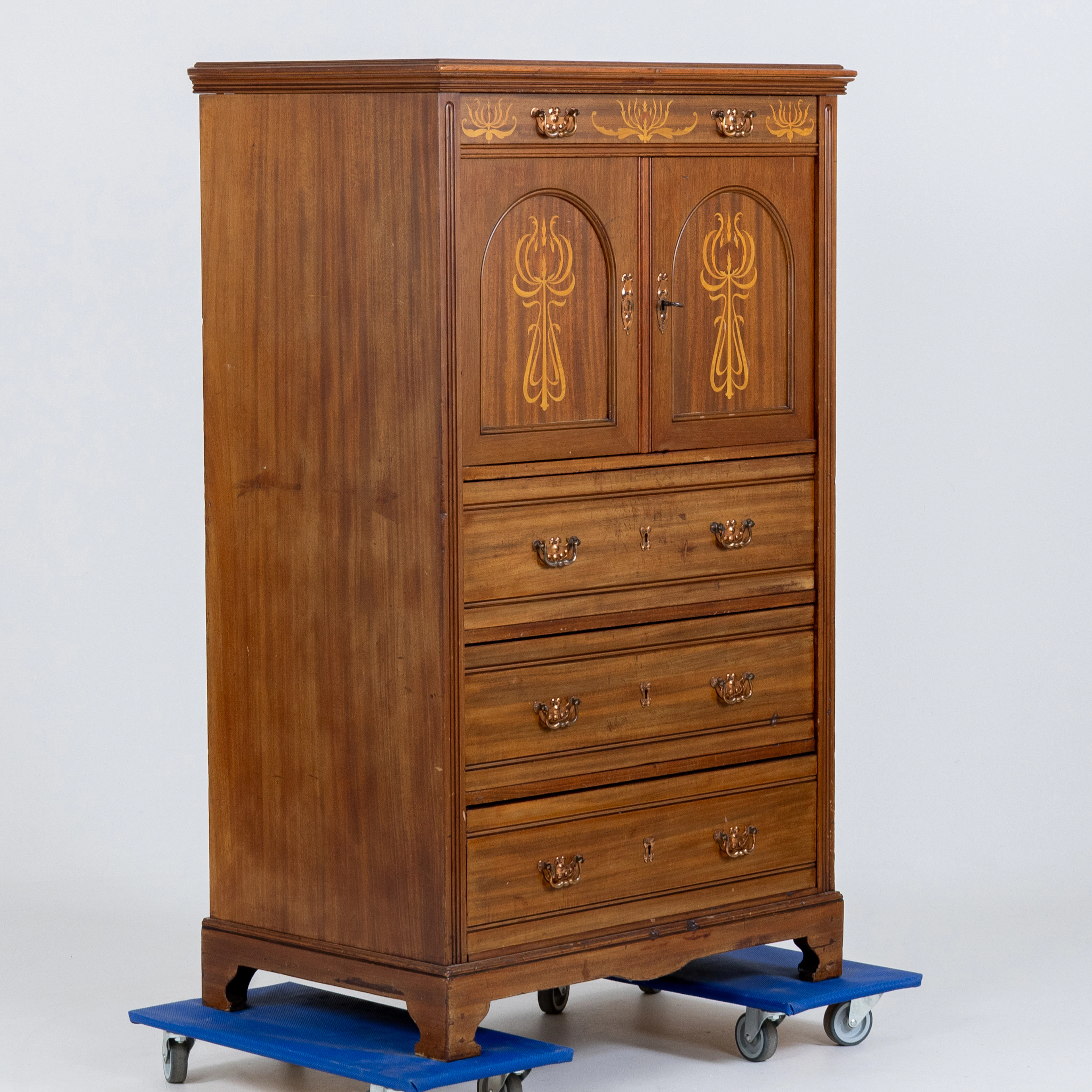 CABINET, début des années 1900