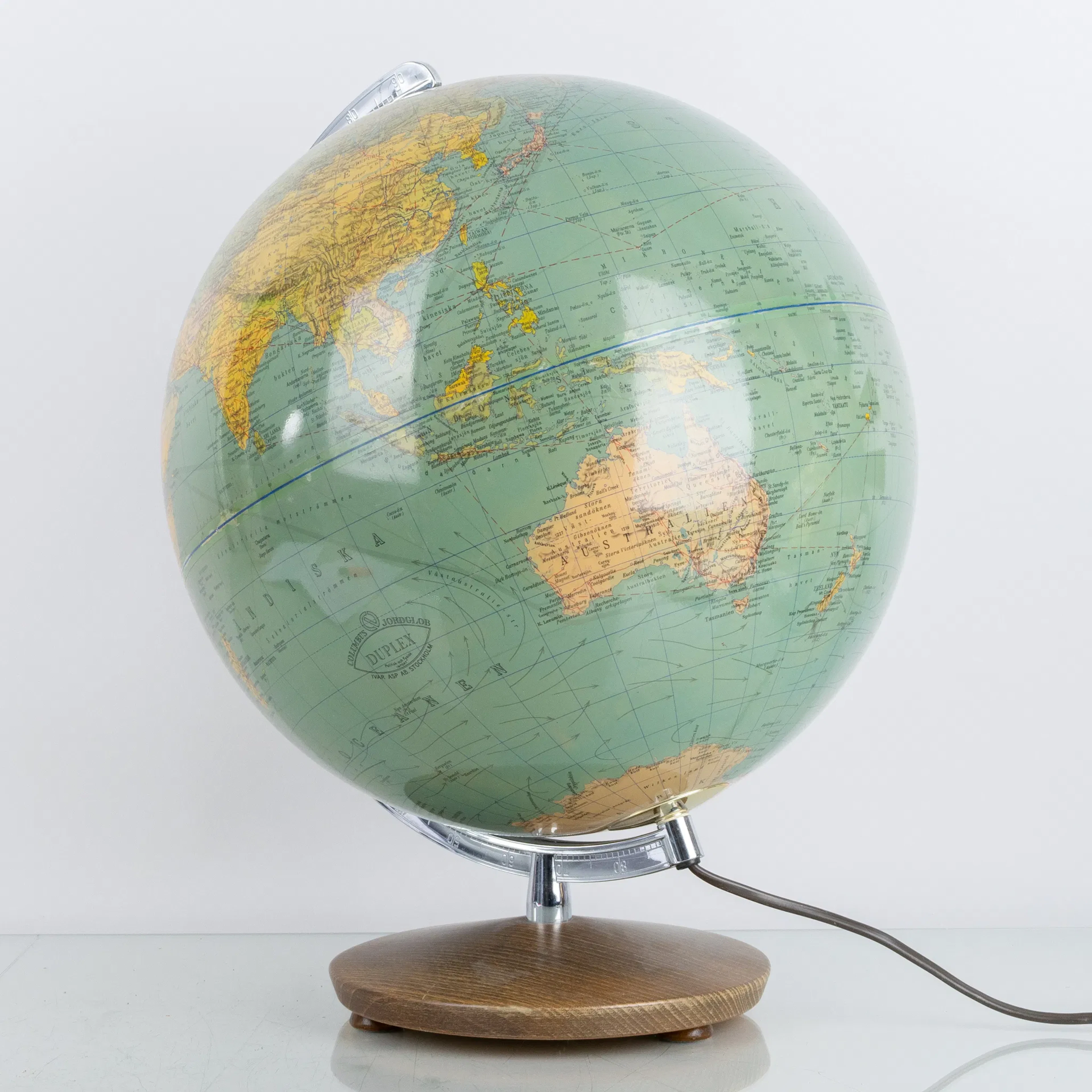 GLOBE, con illuminazione, seconda metà del XX secolo