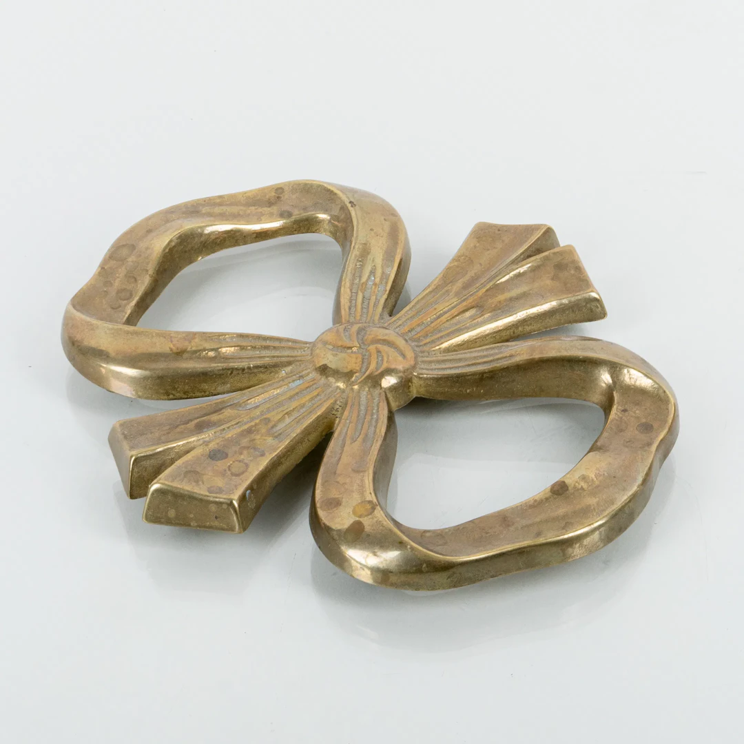 TRIVET, latón, segunda mitad del siglo XX