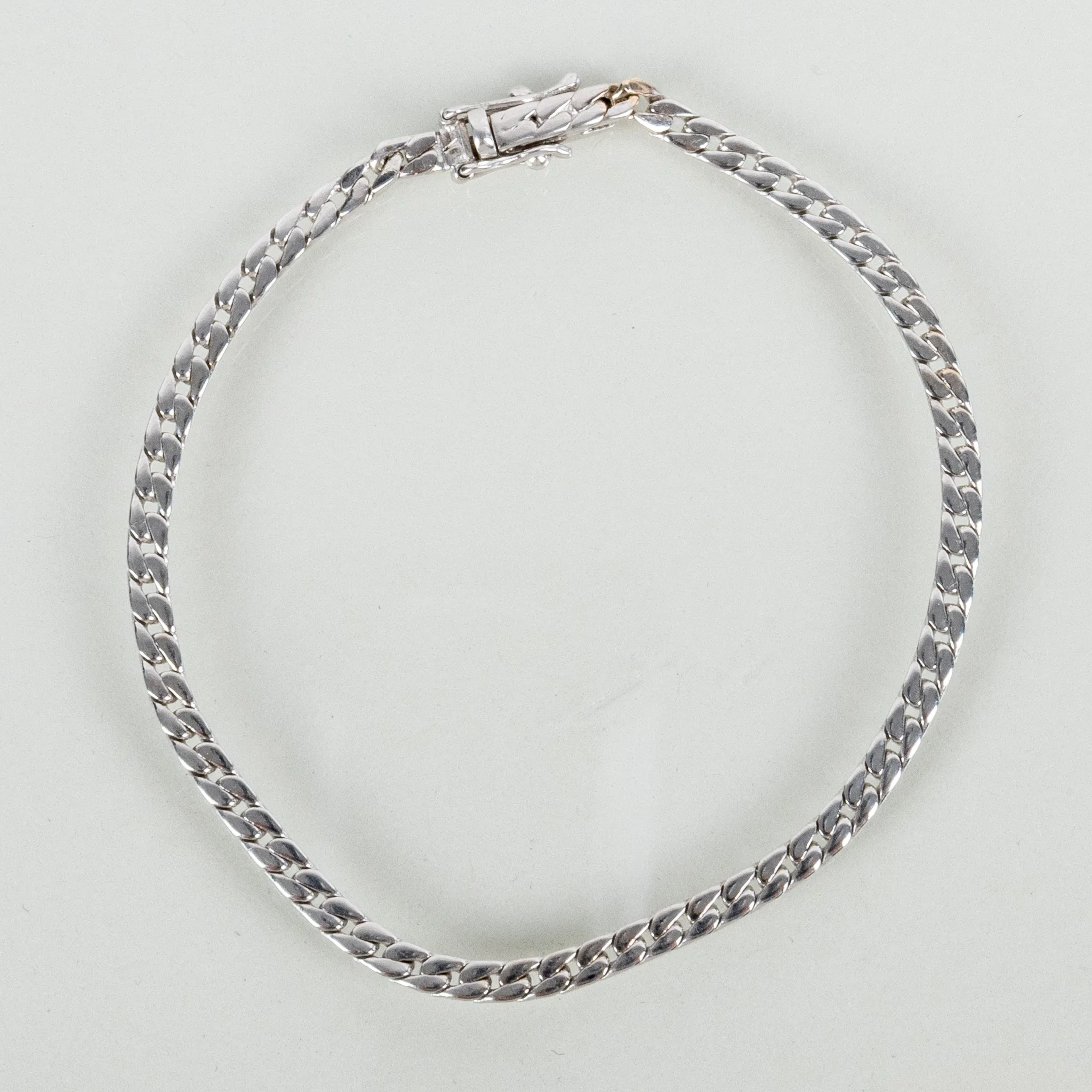 BRAZZO, oro bianco 18k, 1900/2000