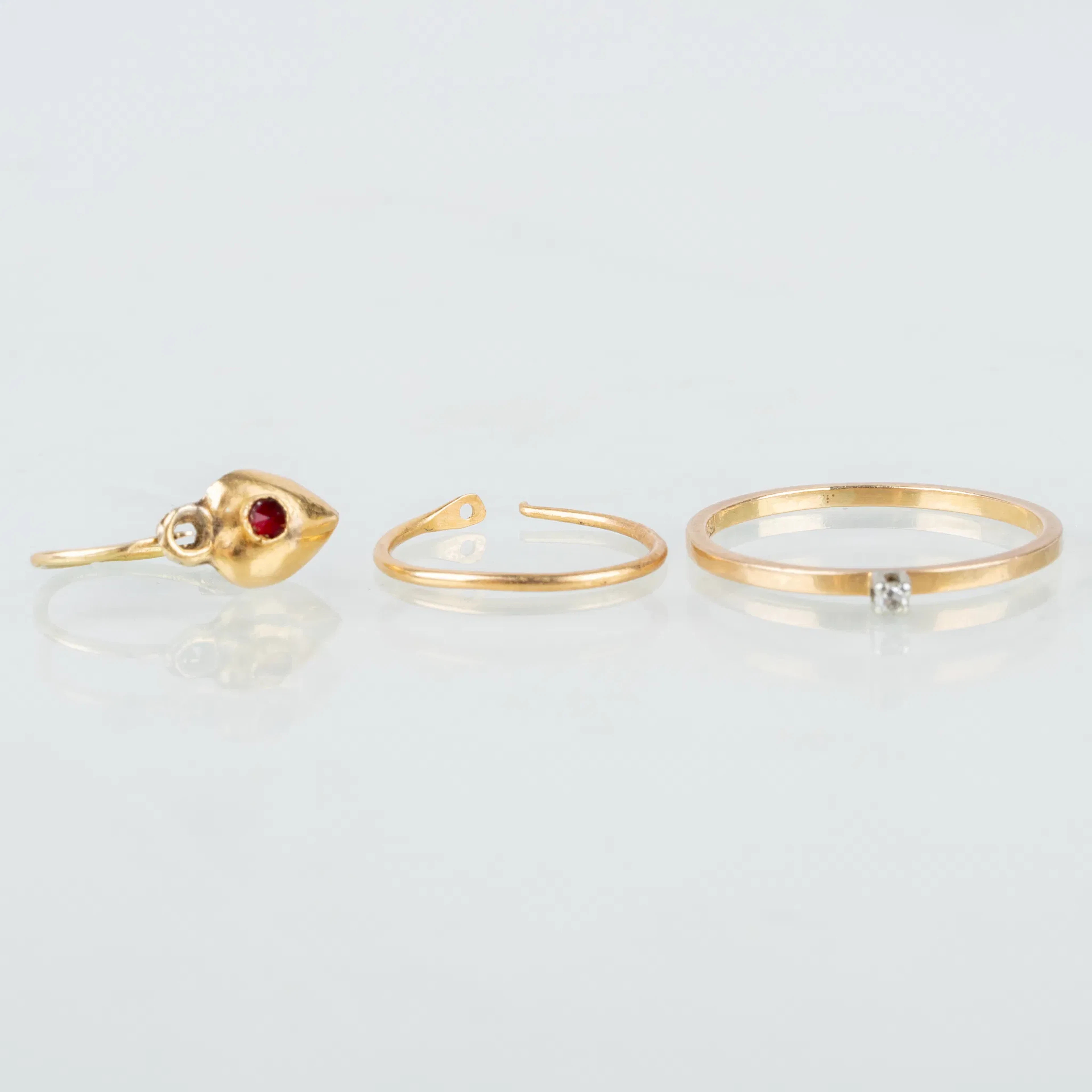 ANELLO E ORECCHINI, 3 parti, oro 18 carati
