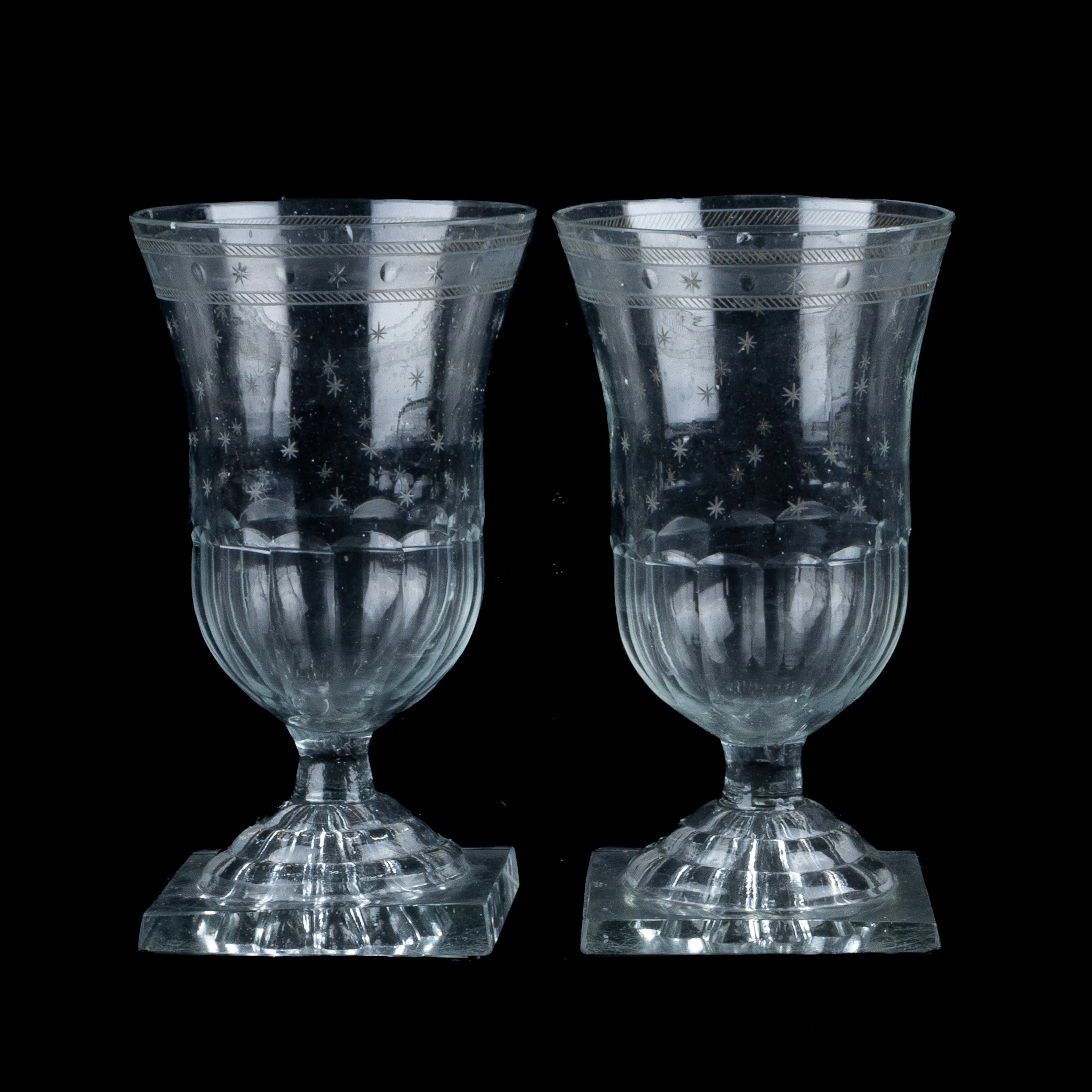 GLASS, 2 piezas, la primera mitad del siglo XIX