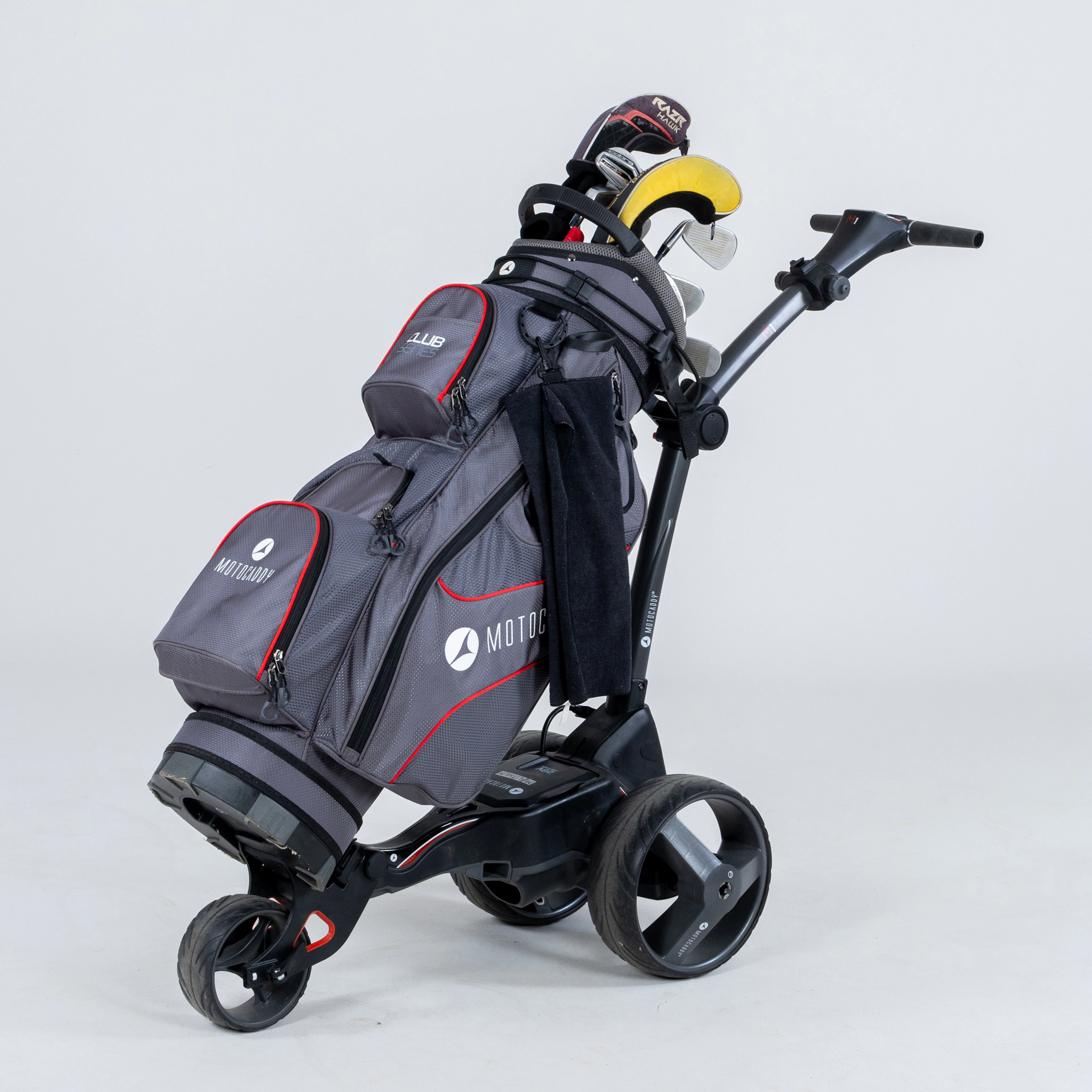 SET DA GOLF CON BORSA E CARRELLO ELETTRICO, Motocaddy