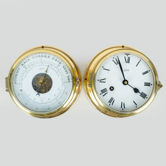 SCHIFFSUHR UND BAROMETER, Messing, Schatz, Ende des 20. Jahrhunderts