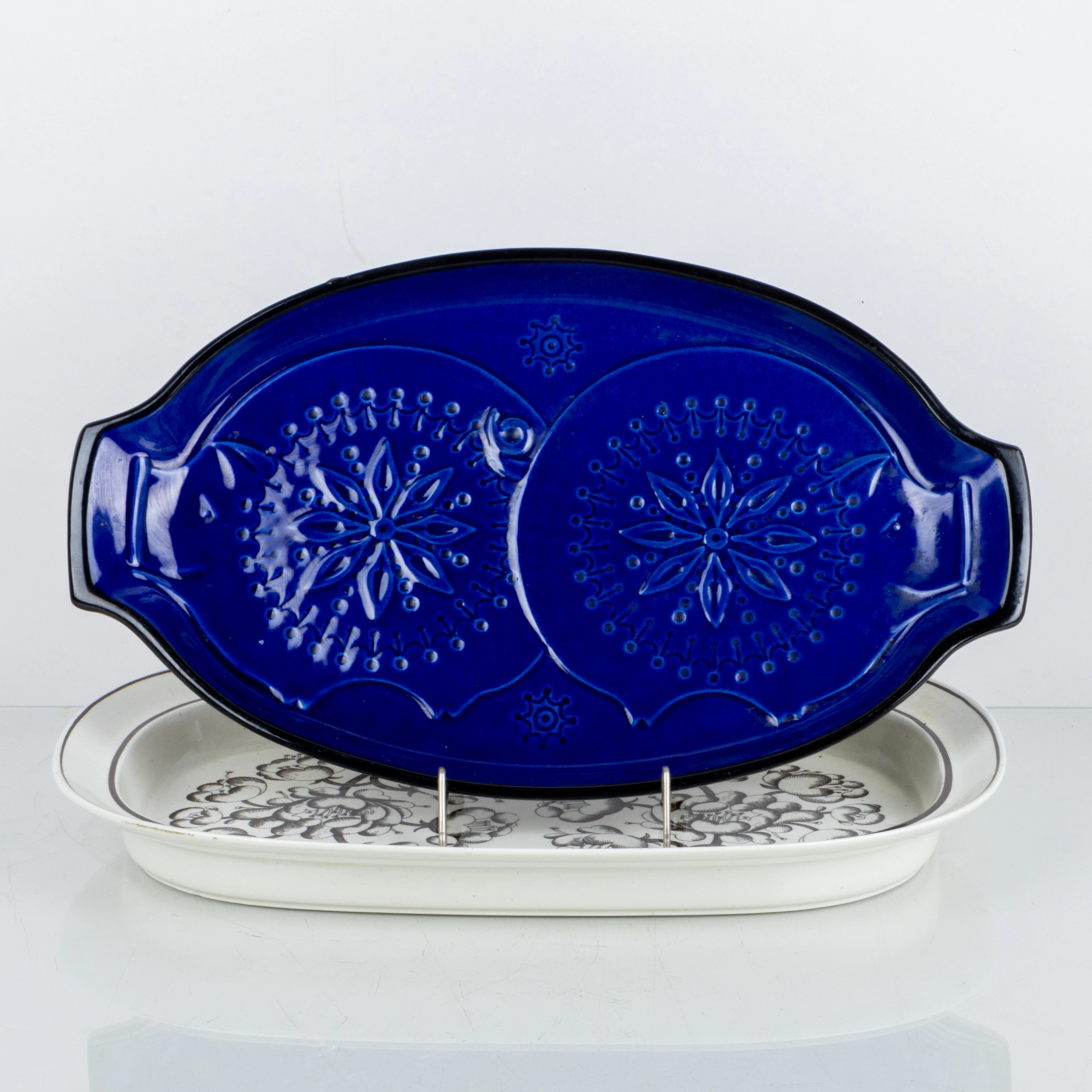 OK TO DONATE - OVEN DISHES, 2 pcs, stoneware, "Garden", Stig Lindberg