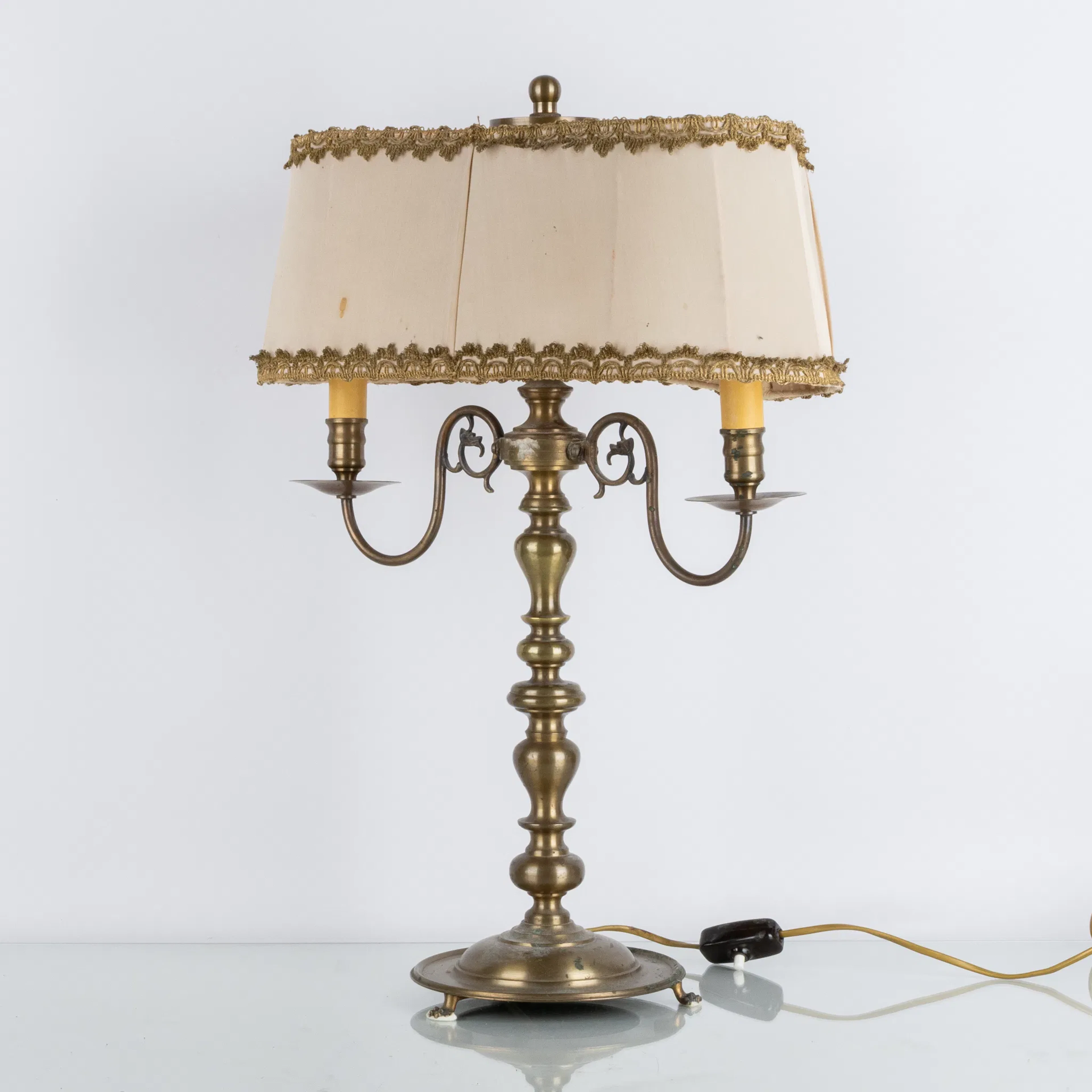 TABLE LAMP, brass, the first half of the 20th century