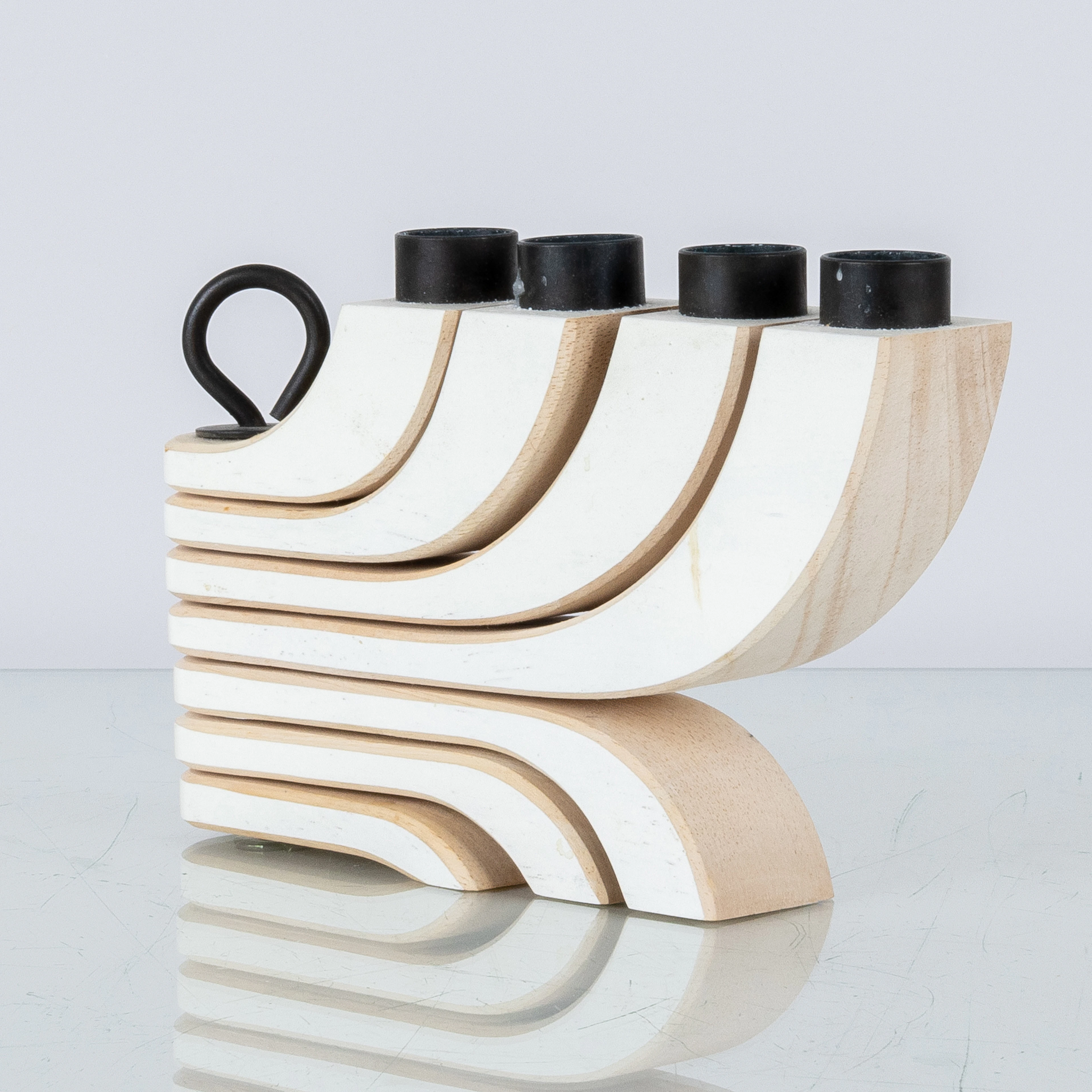 CANDELABRO, madera, "Nordic Light", Design House, años 2000