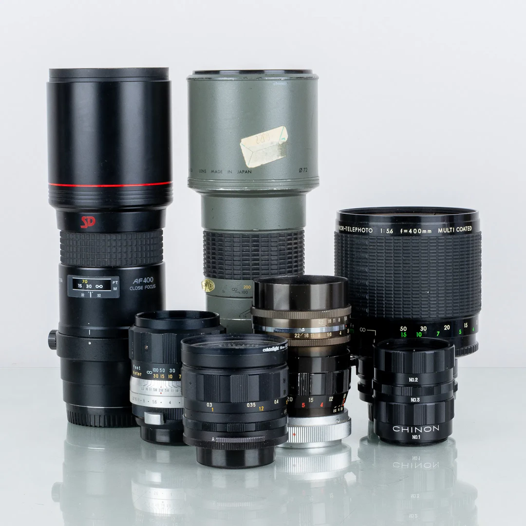 OBJETIVOS, 5 piezas, incluyendo Tukina AT-X AF400 y Sigma Mirror-Telefoto 1:5,6 400 mm