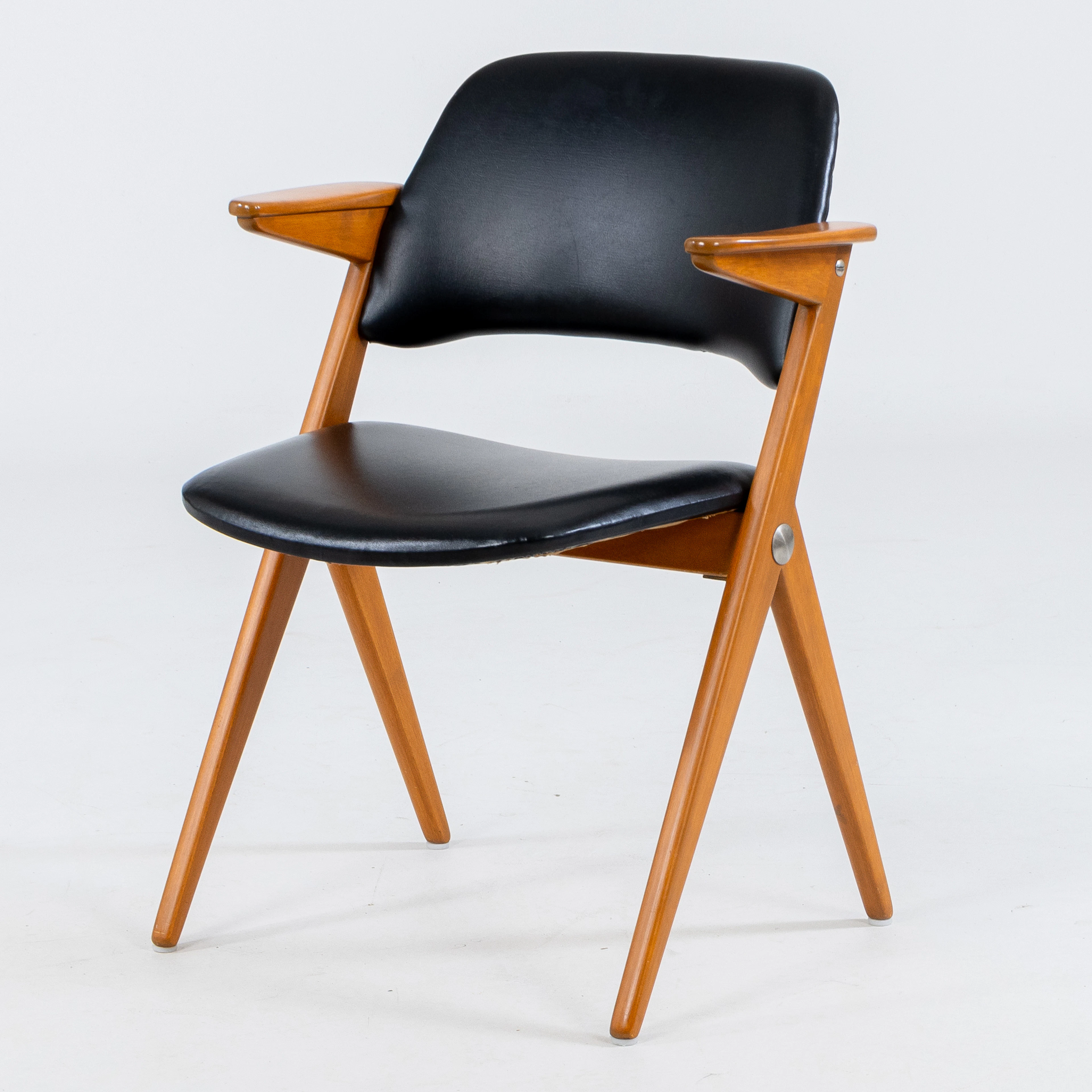 BENGT RUDA, un fauteuil, de la série Triva, NK, années 1950