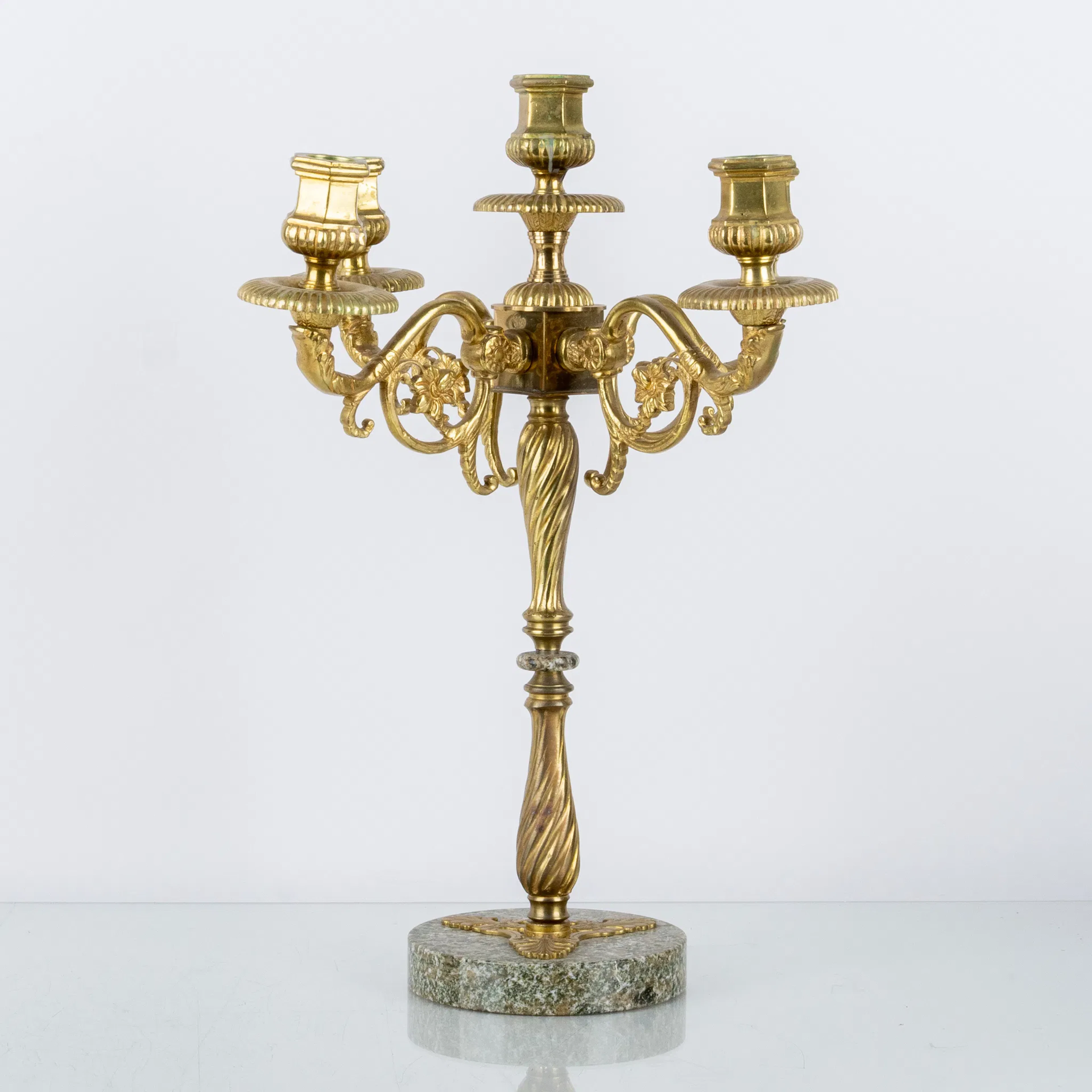 CANDELABRO, latón y mármol, EHAB (Edvard Hagman AB), años 1900