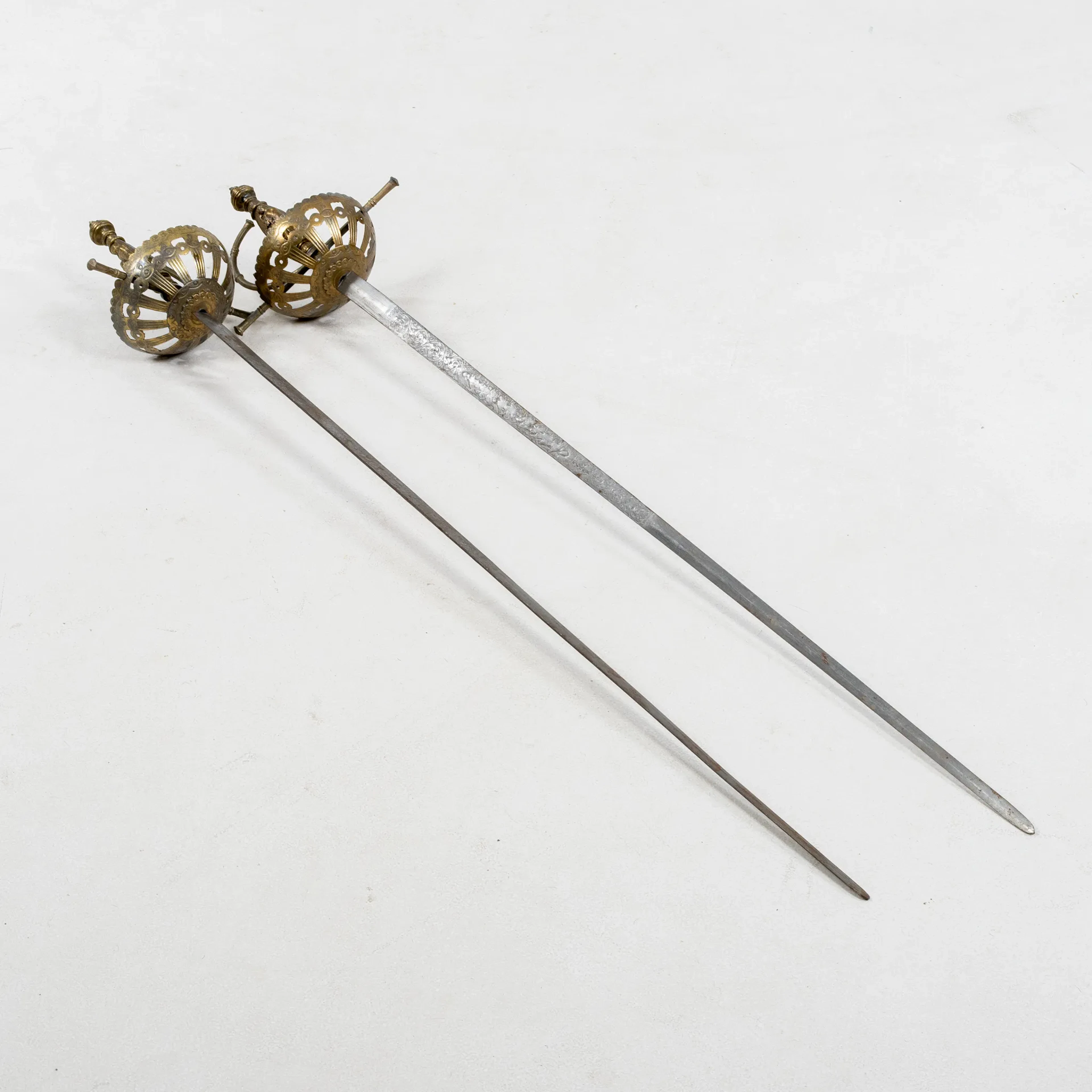 SWORDS, 1 pair, replicas, 1900s