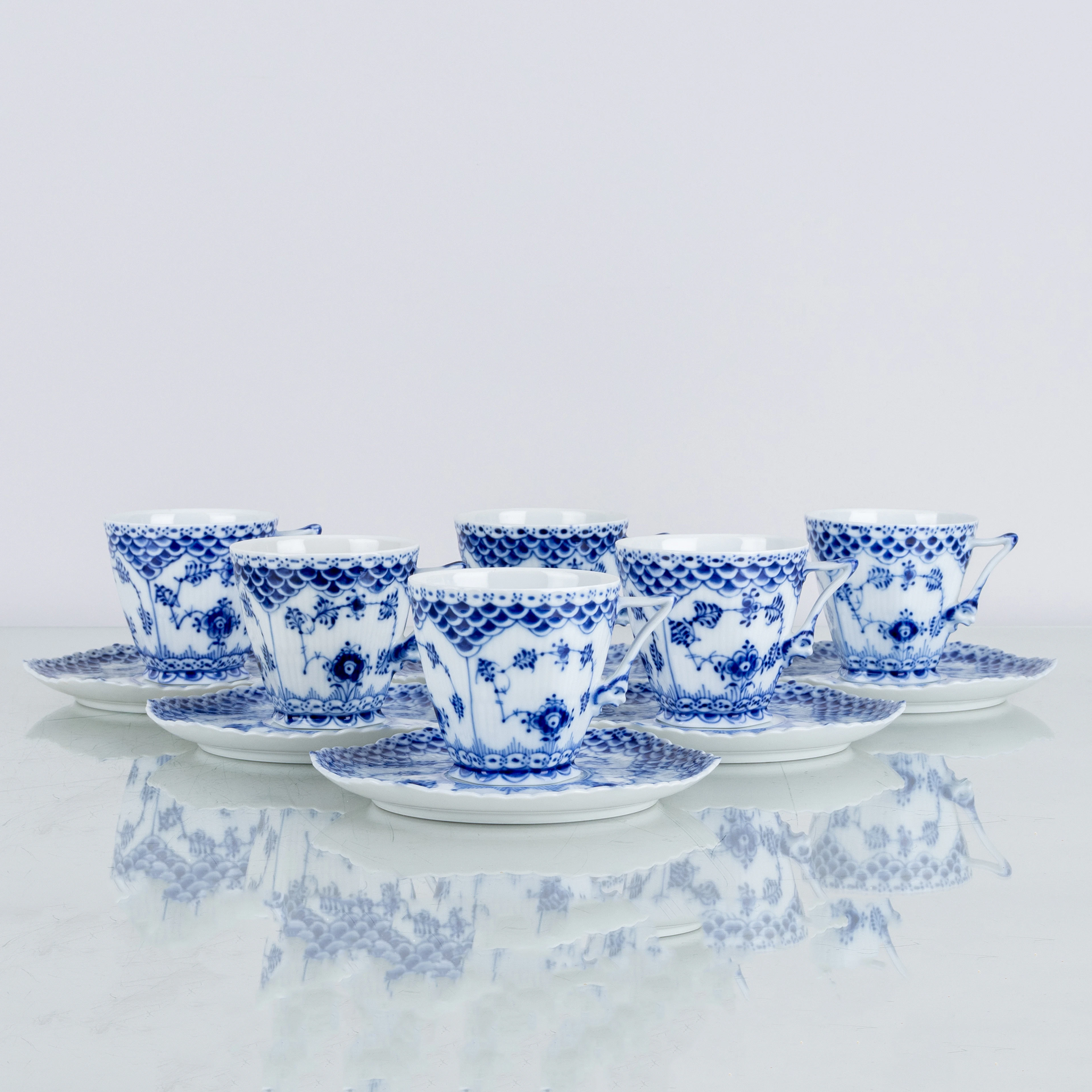 ROYAL COPENHAGEN, 6 coffee cups with saucers, porcelain, "Blue Fluted"