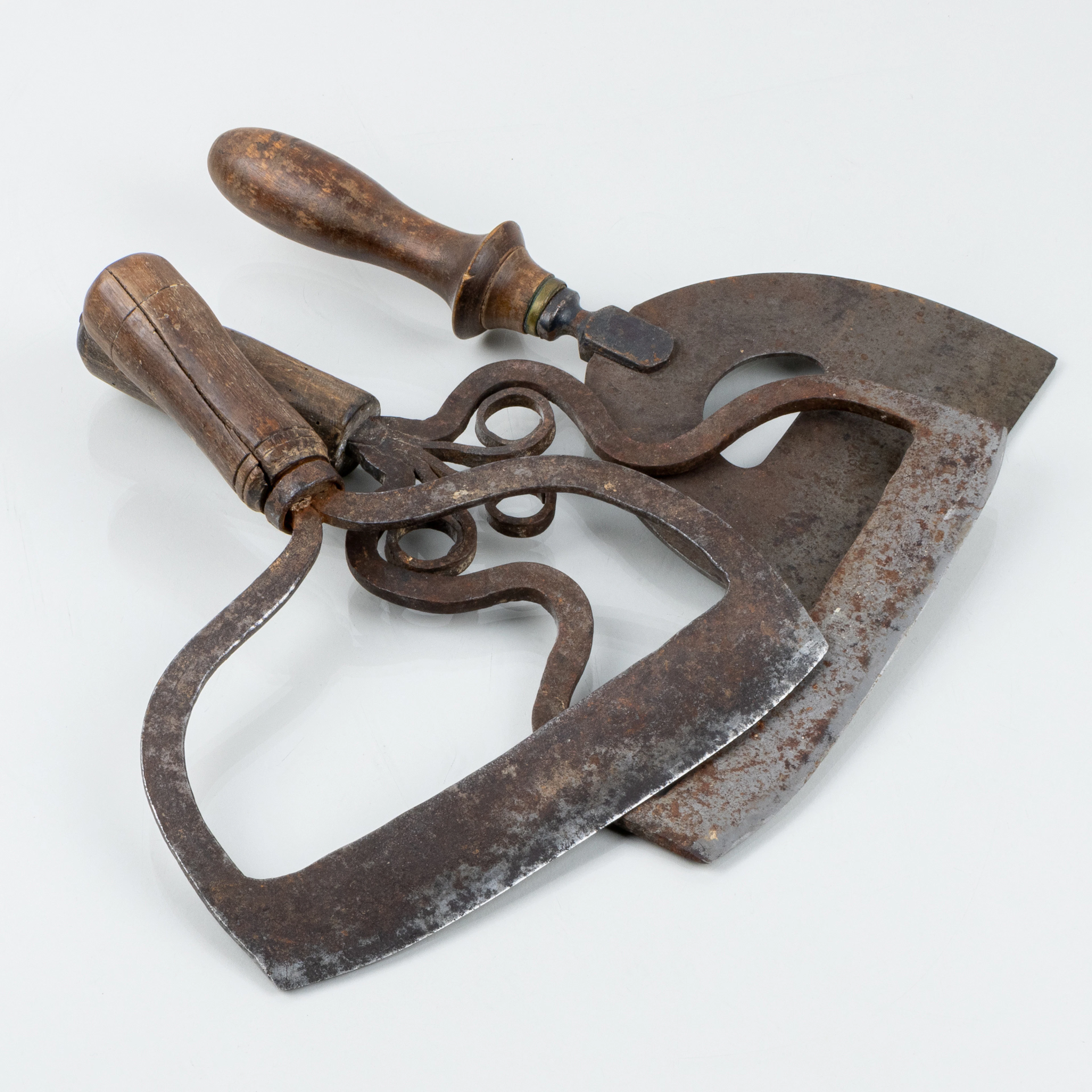 HACKOR, 3 st, smide och trä, allmoge, 1800-/1900-tal