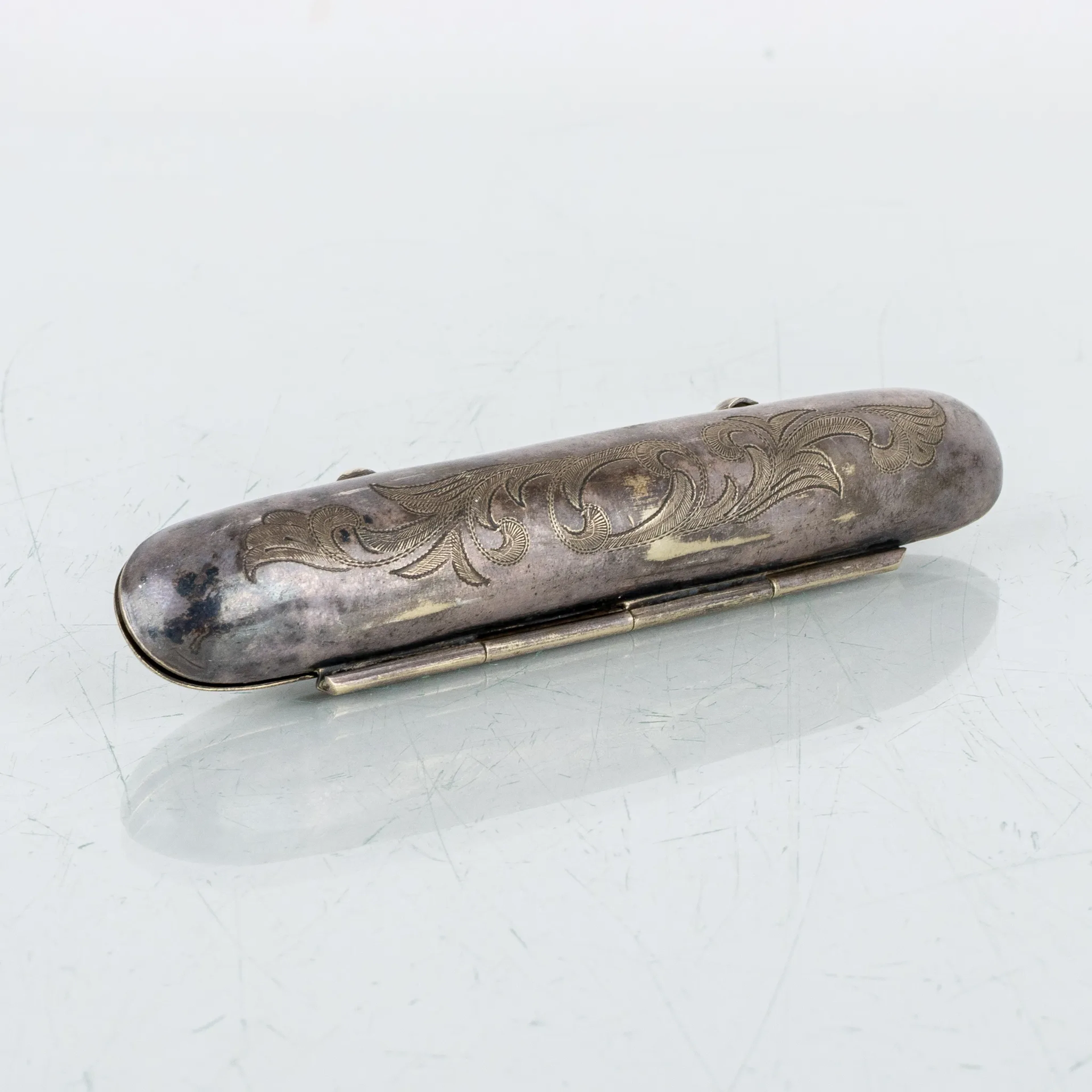 No se puede vender, valor económico demasiado bajo (donado/recogido) - ESTUCHE DE PUROS