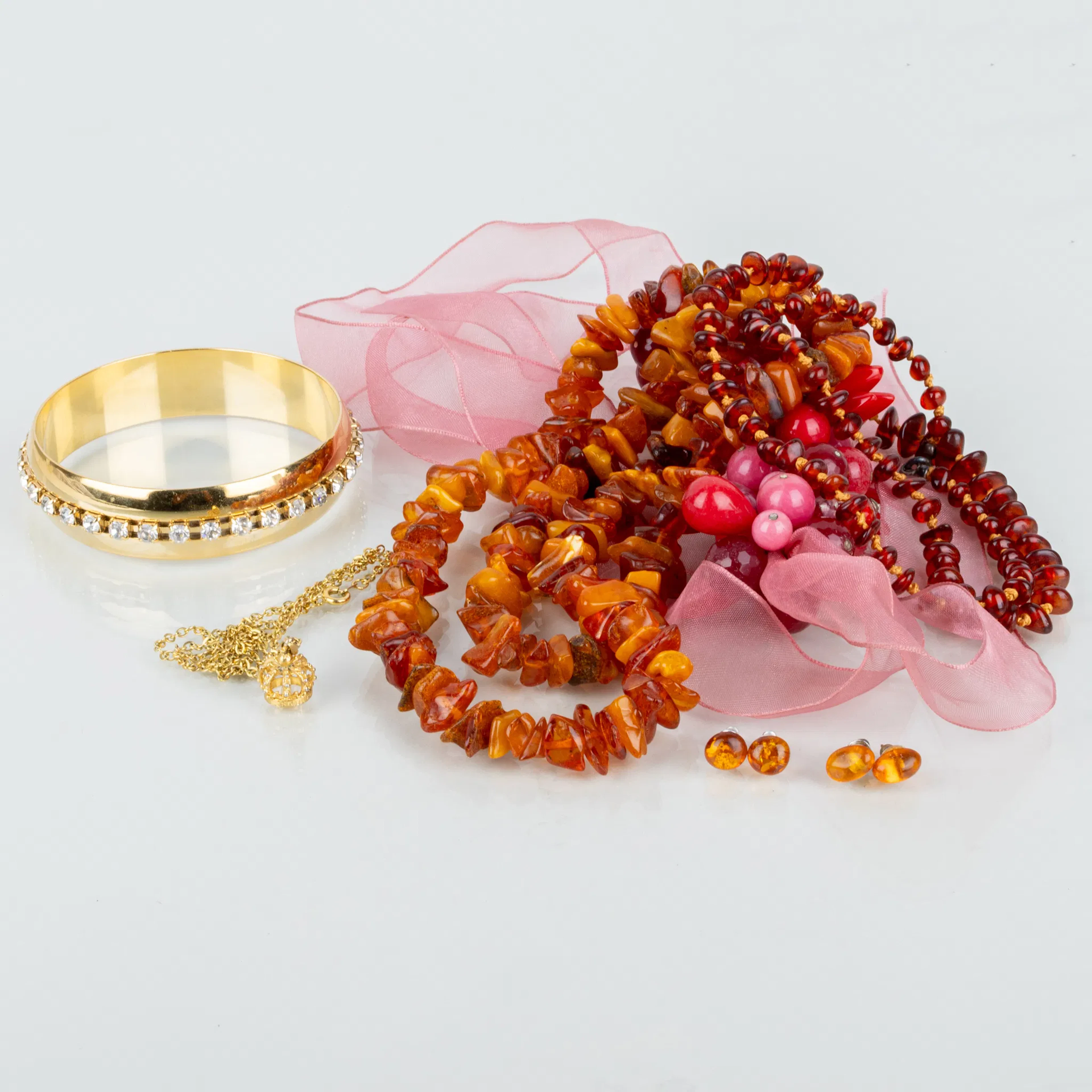 COLECCIÓN DE JOYERÍA Y BISUTERÍA DE ÁMBAR