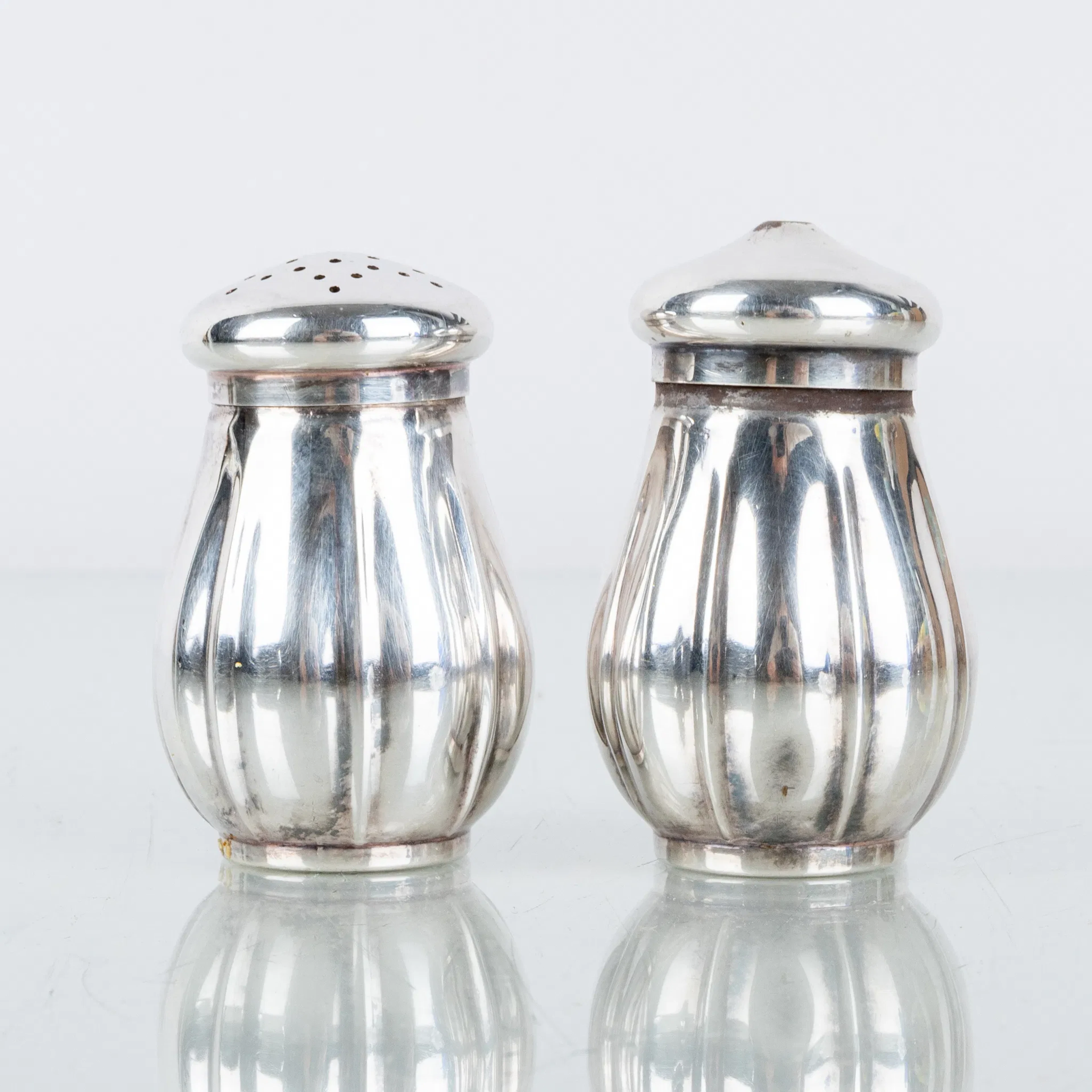 SALT AND PEPPER SPRINKLERS, 1 pair, silver, K&EC, Gothenburg 1964