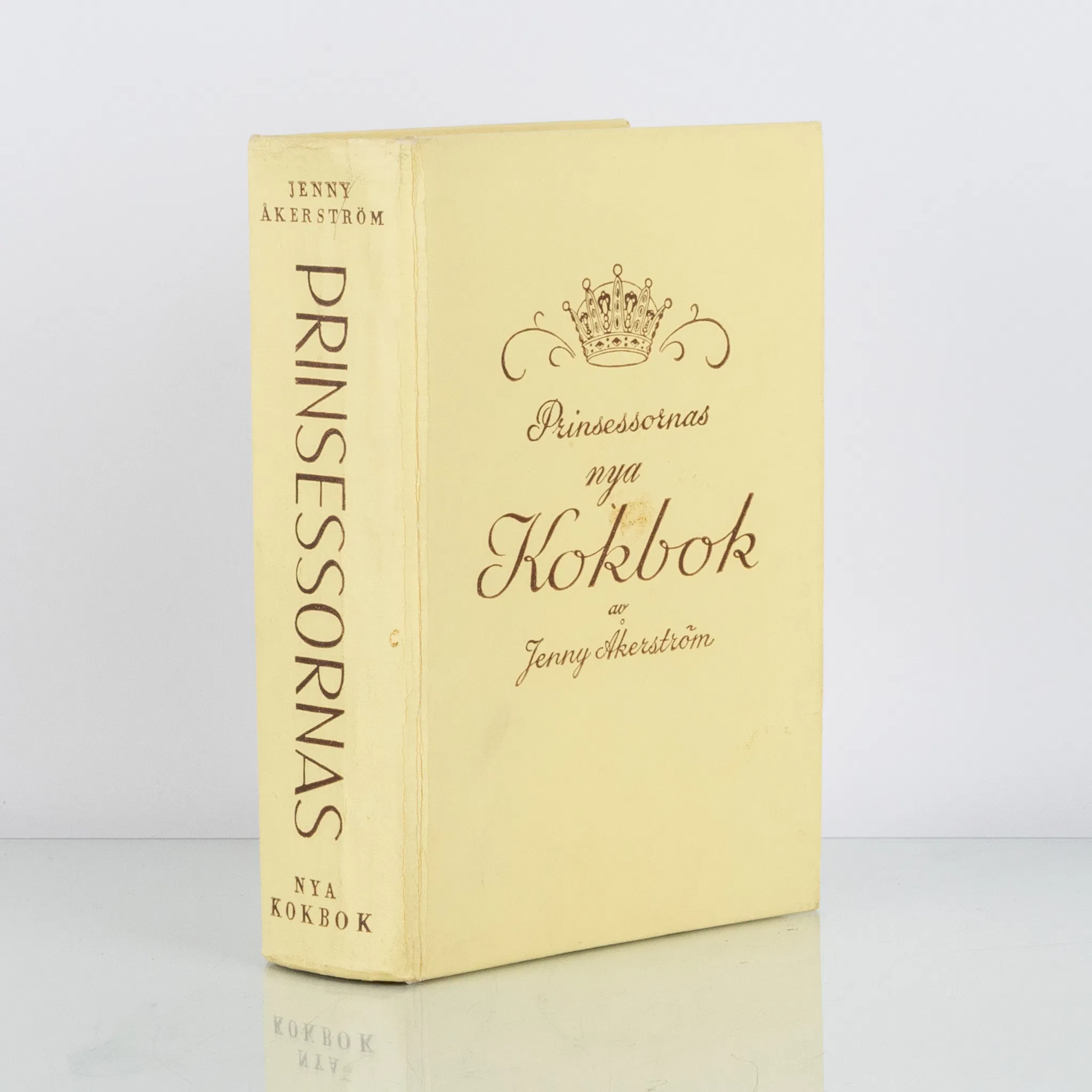 JENNY ÅKERSTRÖM, libro de cocina, "El nuevo libro de cocina de las princesas"