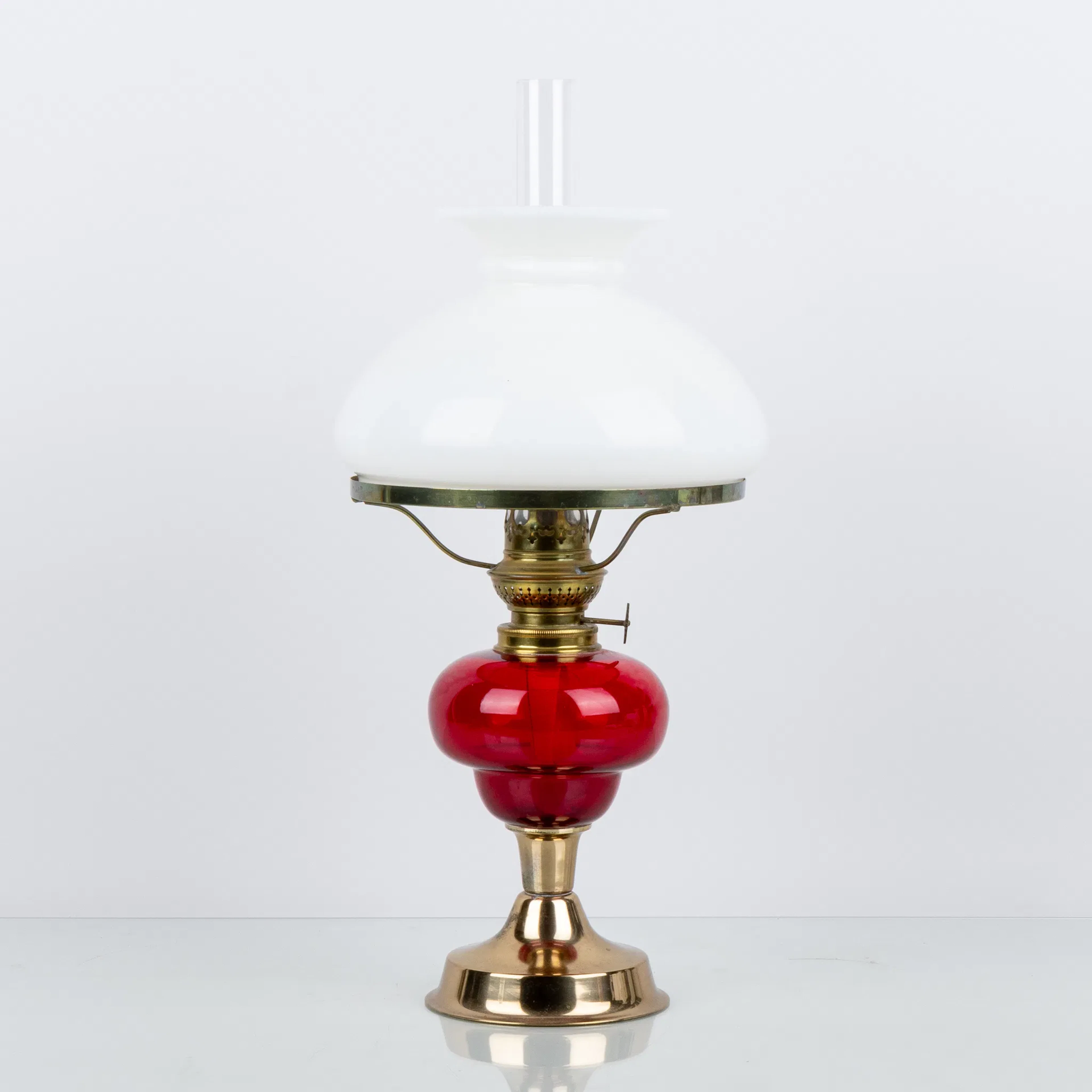 LAMPADA A CHEROSENE DA TAVOLO, OTTONE E VETRO, ANNI DEL 1900