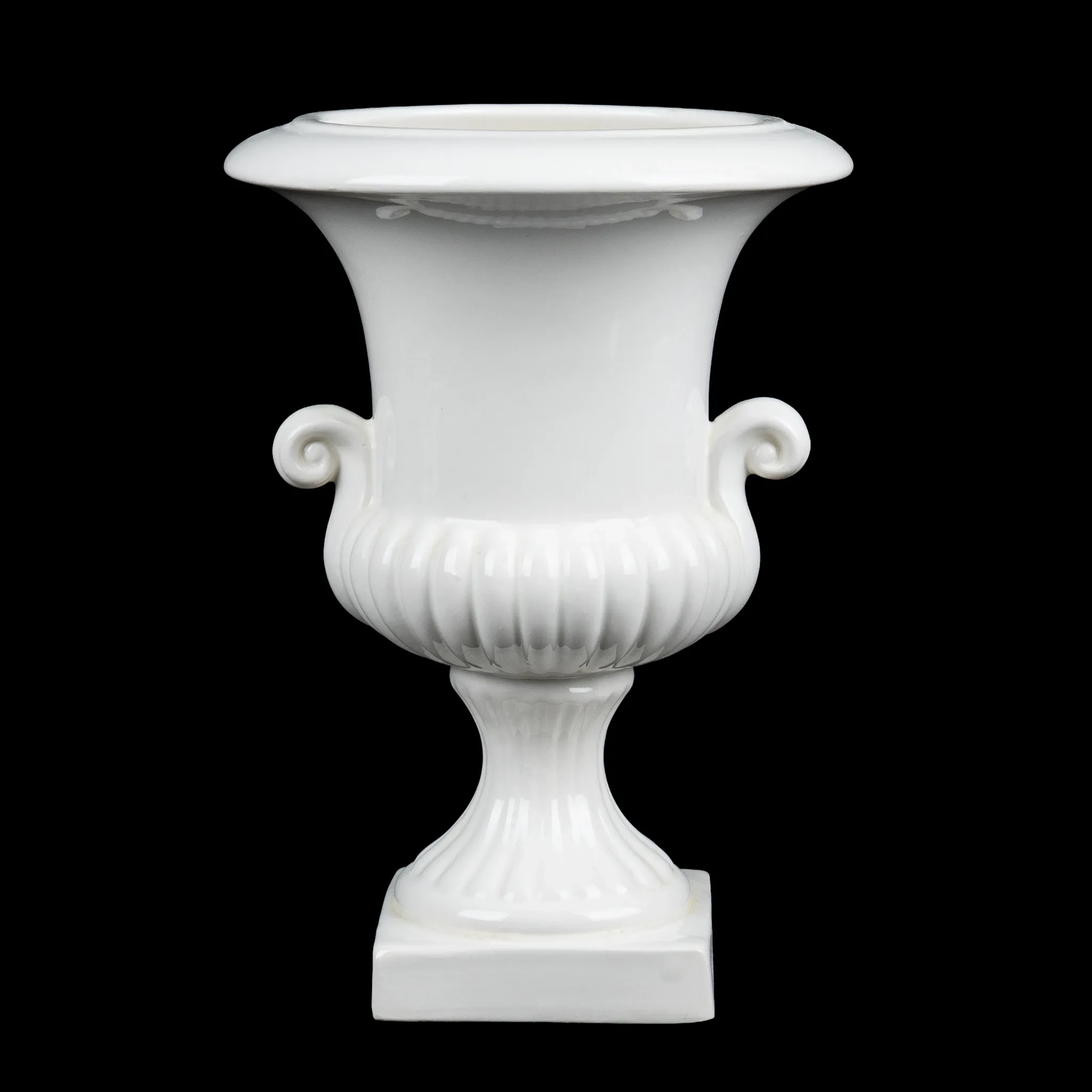 May be donated according to mail 18/9 - OUTER LINING, porcelain, Italy, 1900's