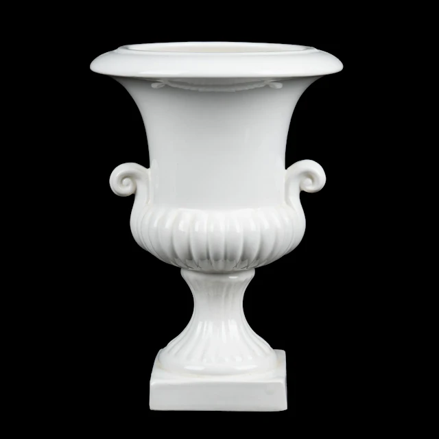 May be donated according to mail 18/9 - OUTER LINING, porcelain, Italy, 1900's