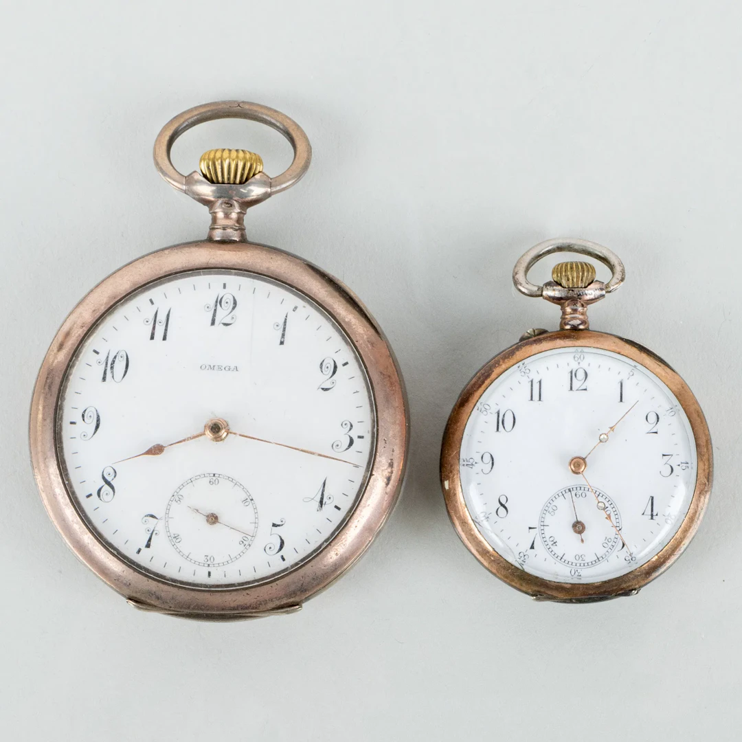 RELOJ DE BOLSILLO, 2 piezas, plata, incluyendo el Omega Grand Prix París 1900, la primera mitad del siglo XX