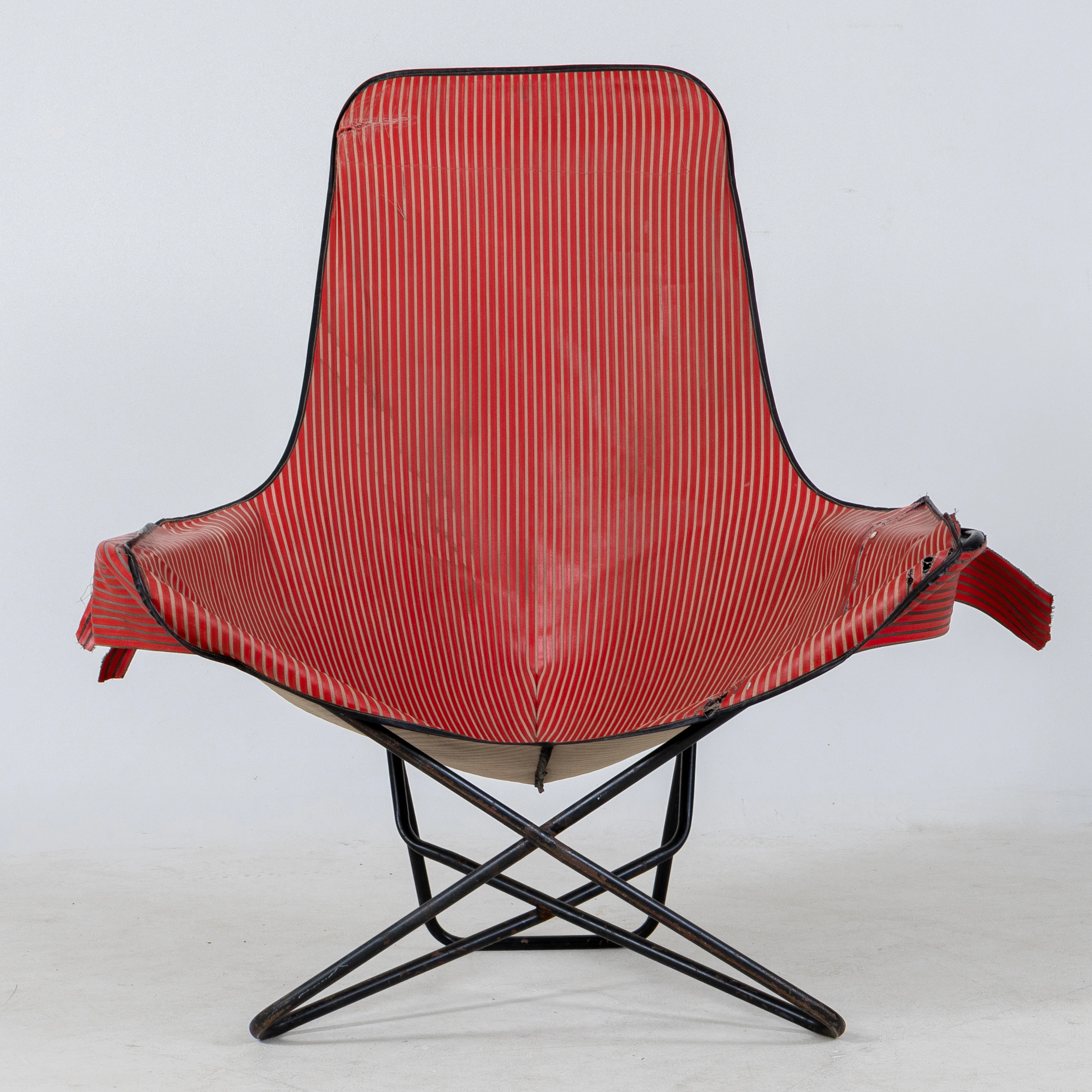 Recogido por un cliente SILLÓN LOUNGE 4/8, hierro forjado, años 50/60