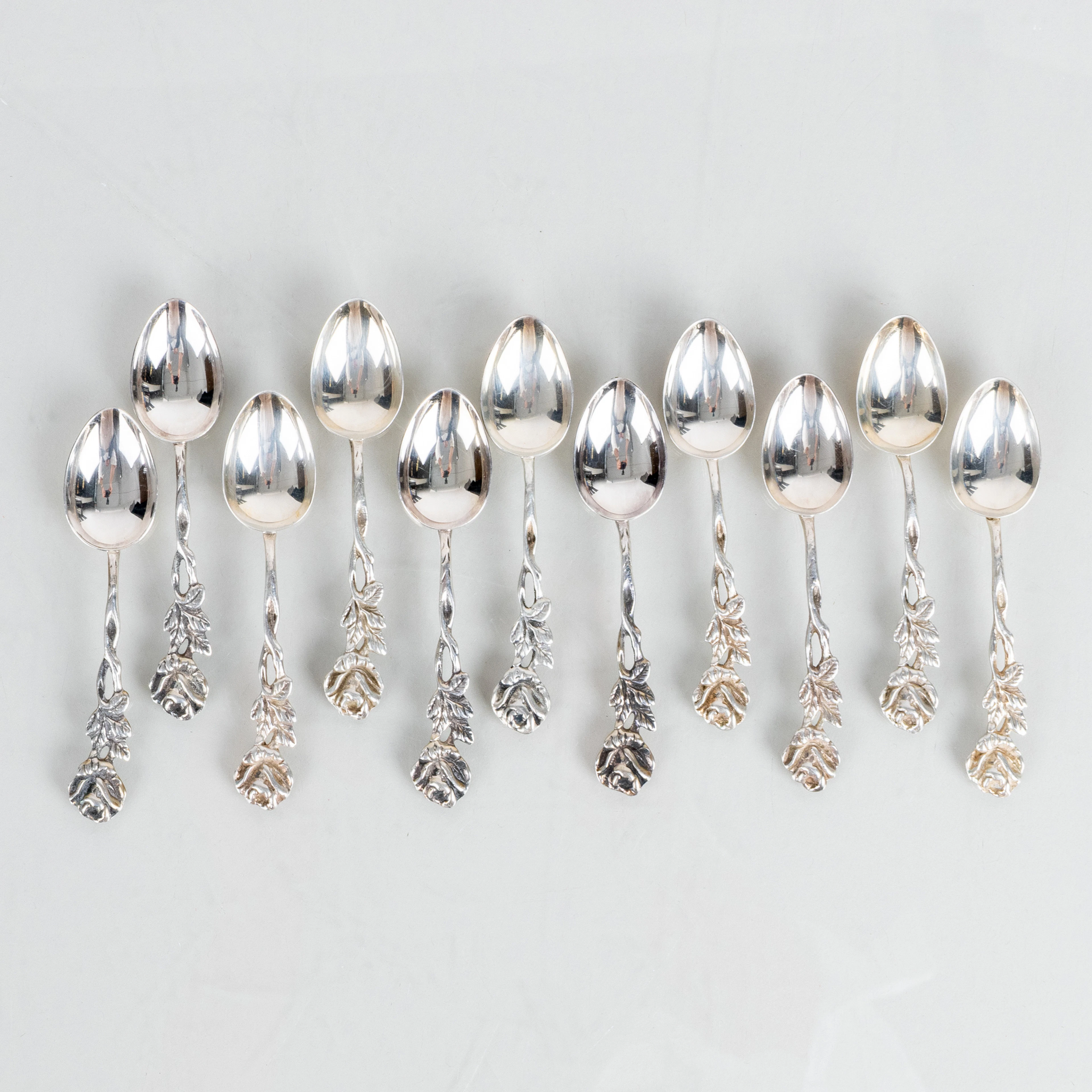 SCATOLE IN CAMOSCIO, 11 pezzi, argento, GEWE, 1960, peso totale circa 80 g