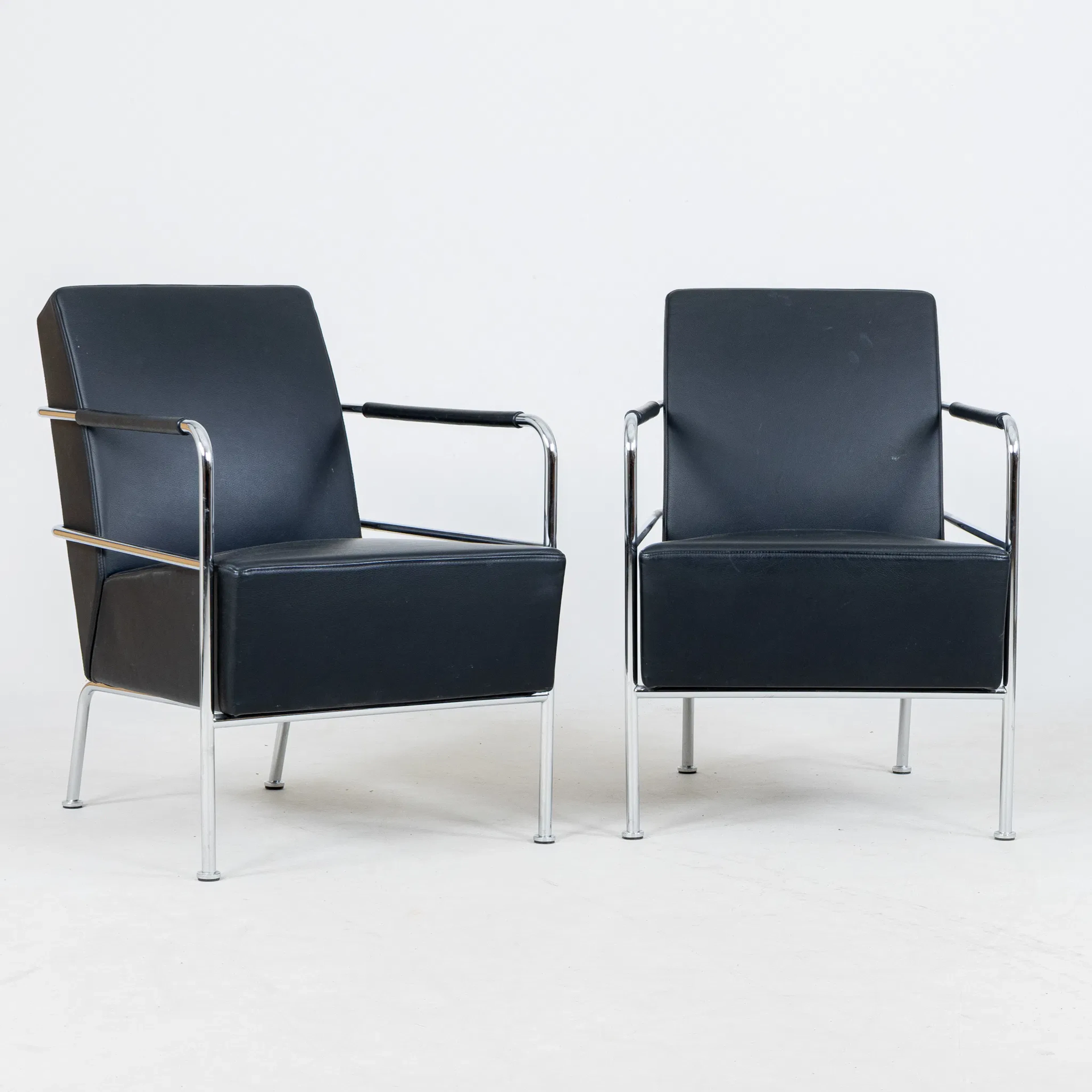 GUNILLA ALLARD, 1 paire de fauteuils, « Cinéma », pour Lammhults