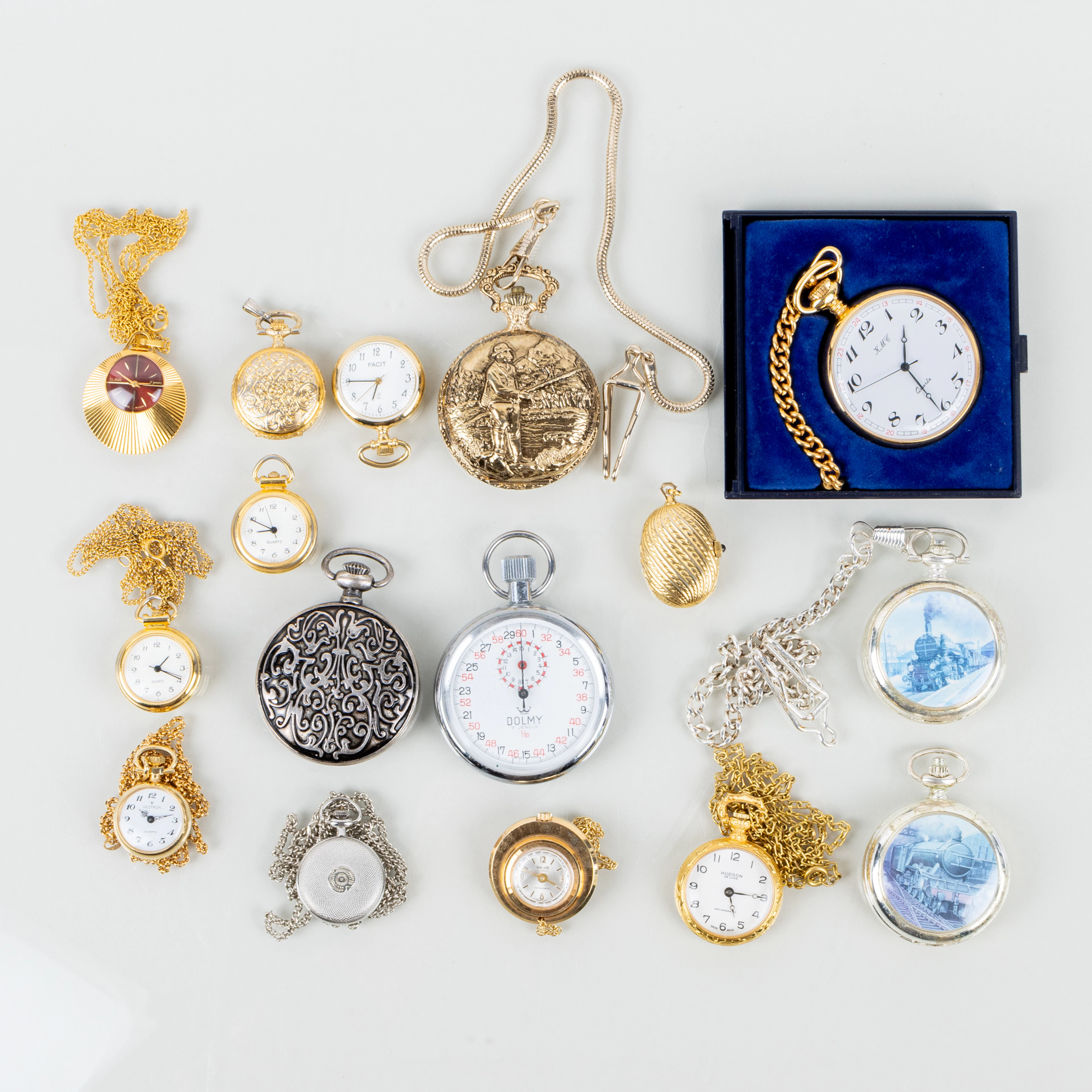 RELOJES DE COLECCIÓN, metal blanco y amarillo, unas 15 piezas, incluyendo Hudson, Fé, Helsa