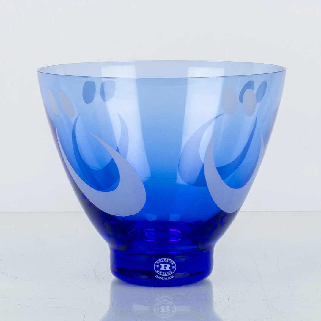 MARGARETA HENNIX, un cuenco de vidrio, "Östgötaskålen", fábrica de vidrio Reijmyre