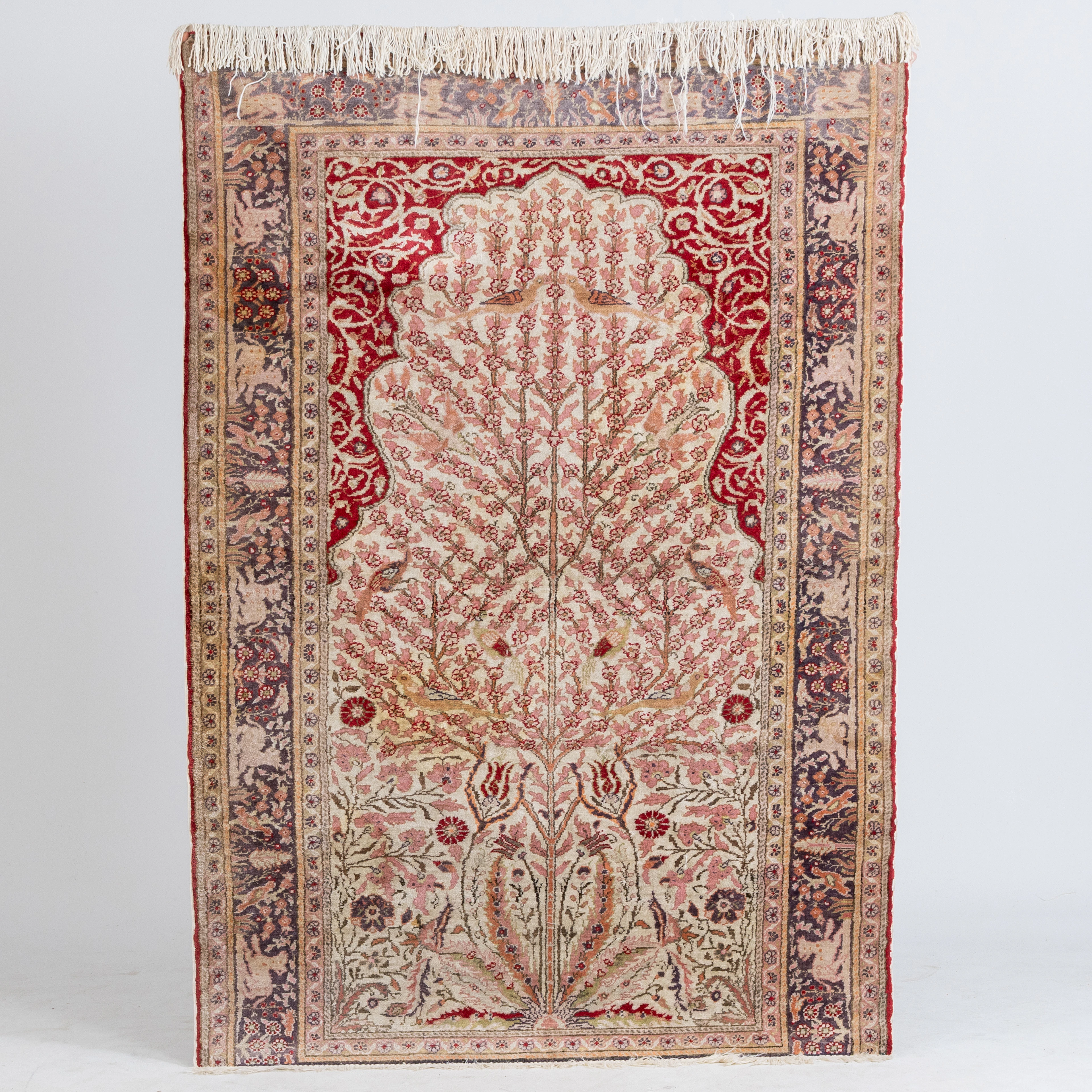 ORIENTTEPPICH, wahrscheinlich halbantik, figürlich, ca. 172 x 118 cm