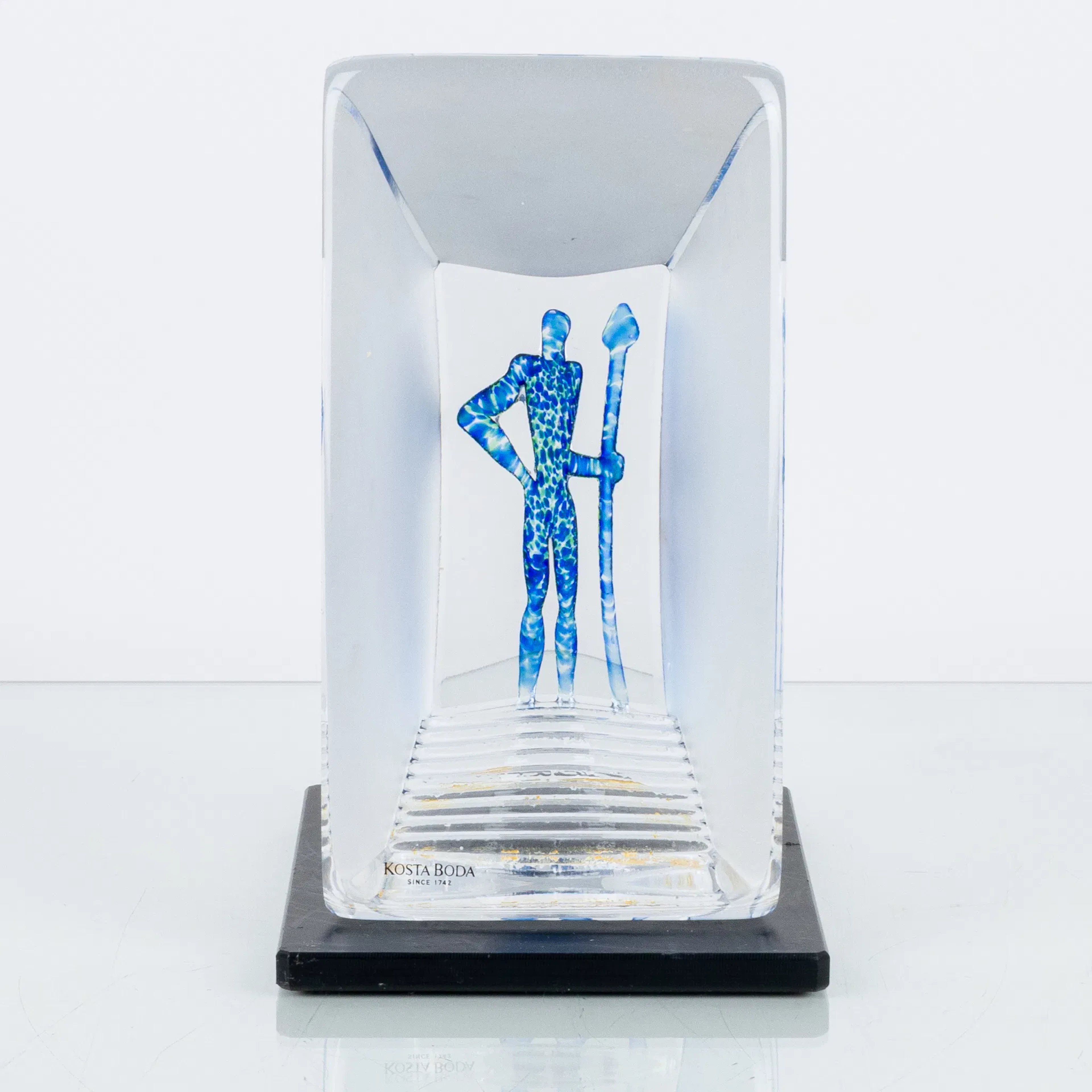BERTIL VALLIEN, una escultura en cristal, "Puerta" de la serie Puntos de vista, Kosta