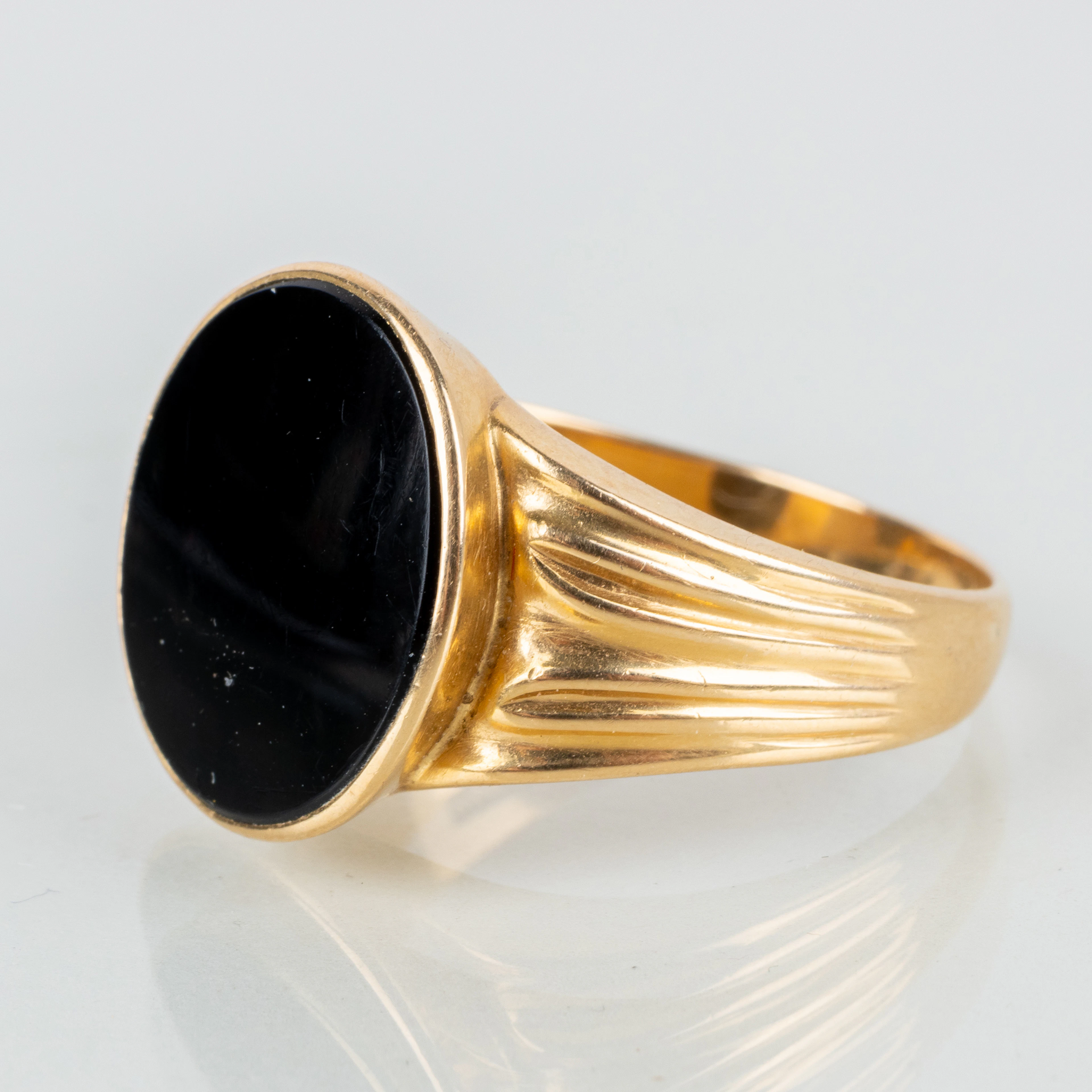 ANILLO DE SELLO, oro 18 quilates, K&EC 1954, con ónix negro
