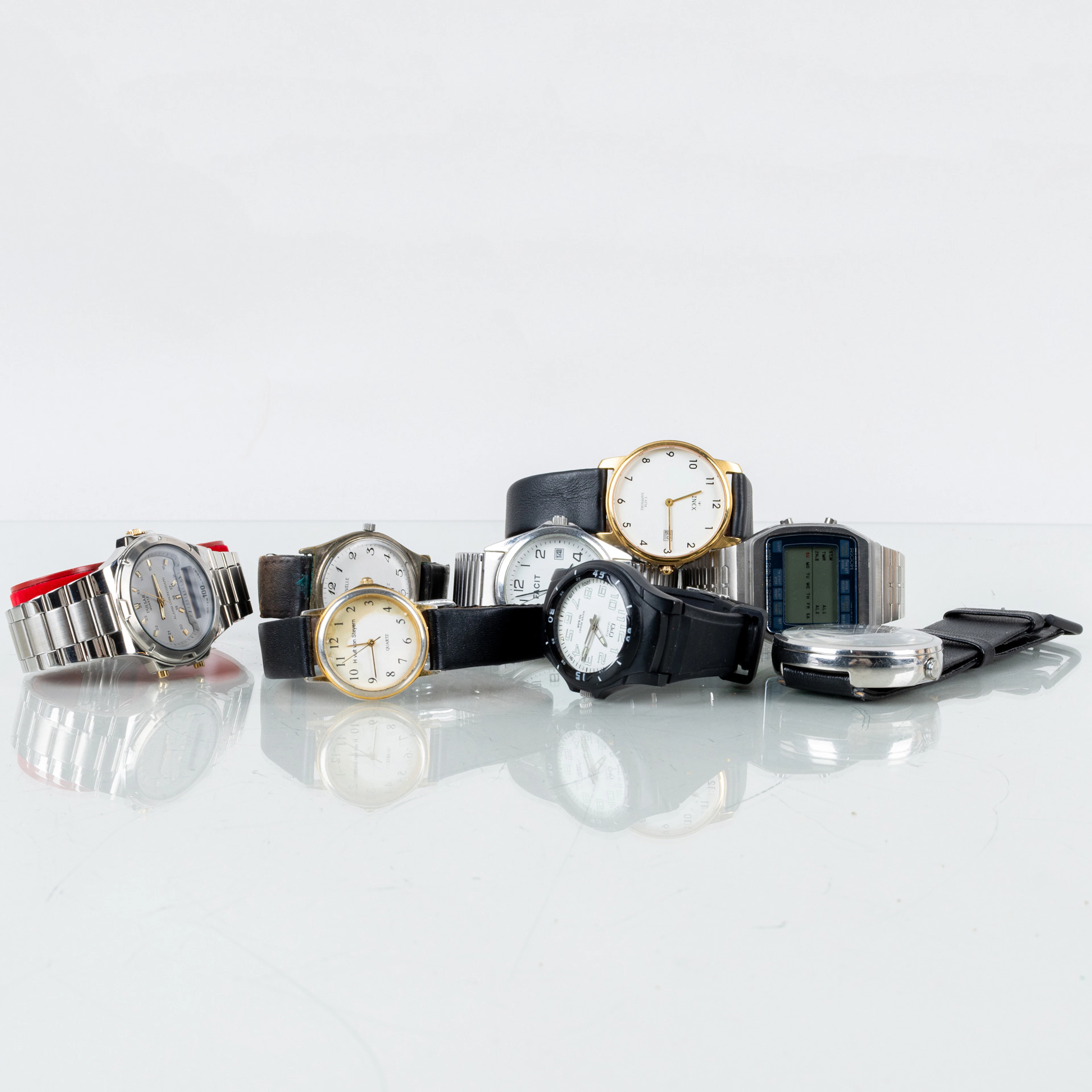 COLECCIÓN DE RELOJES DE PULSERA, 8 piezas, metal blanco y amarillo, incluyendo Axcent, Inex, Caravelle