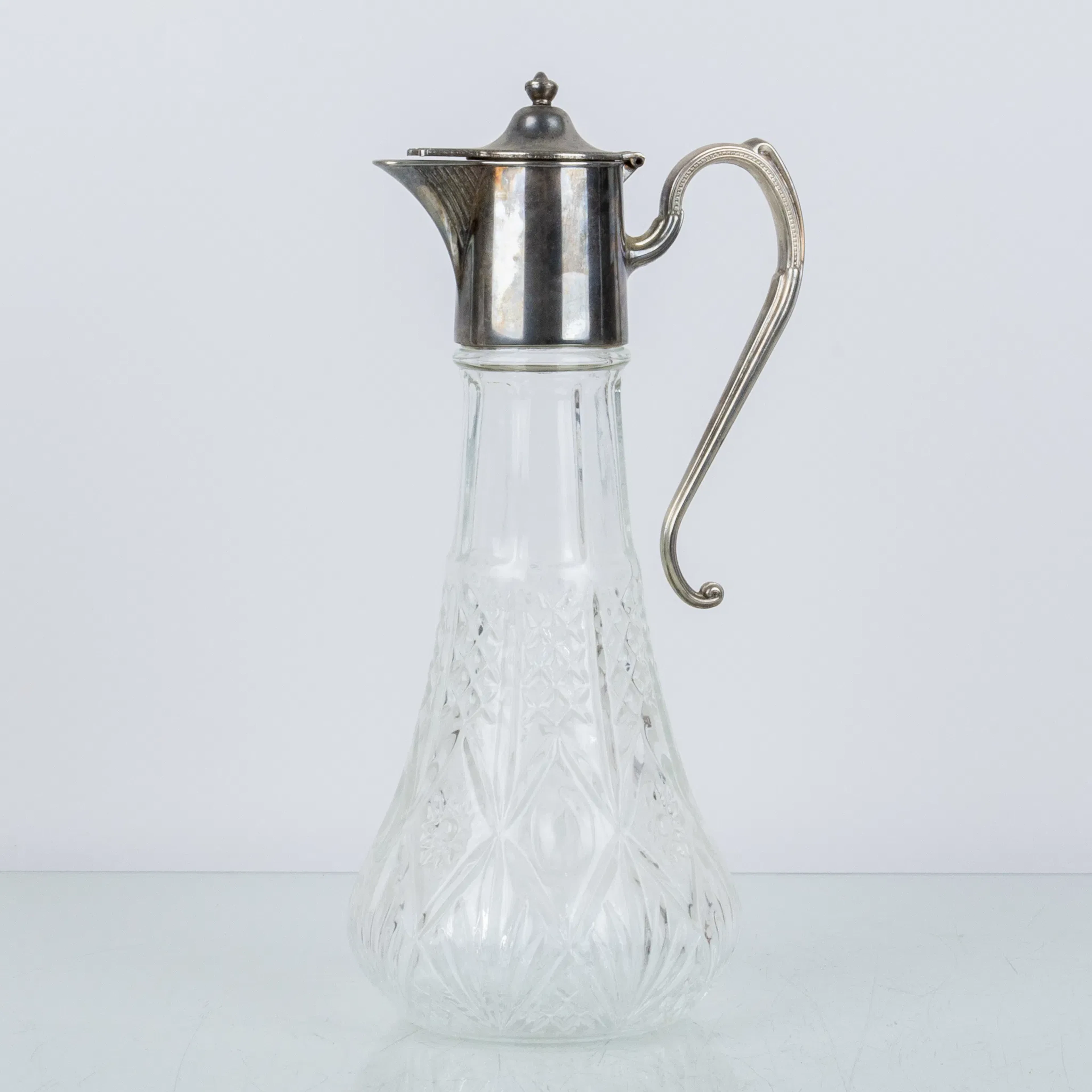 CARAFE, Glas und Teller, England, die erste Hälfte des 20. Jahrhunderts