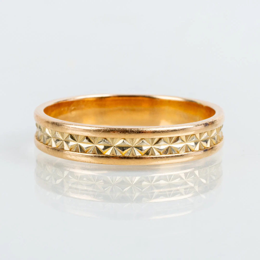 ANELLO, oro 18k, peso circa 5,2 g