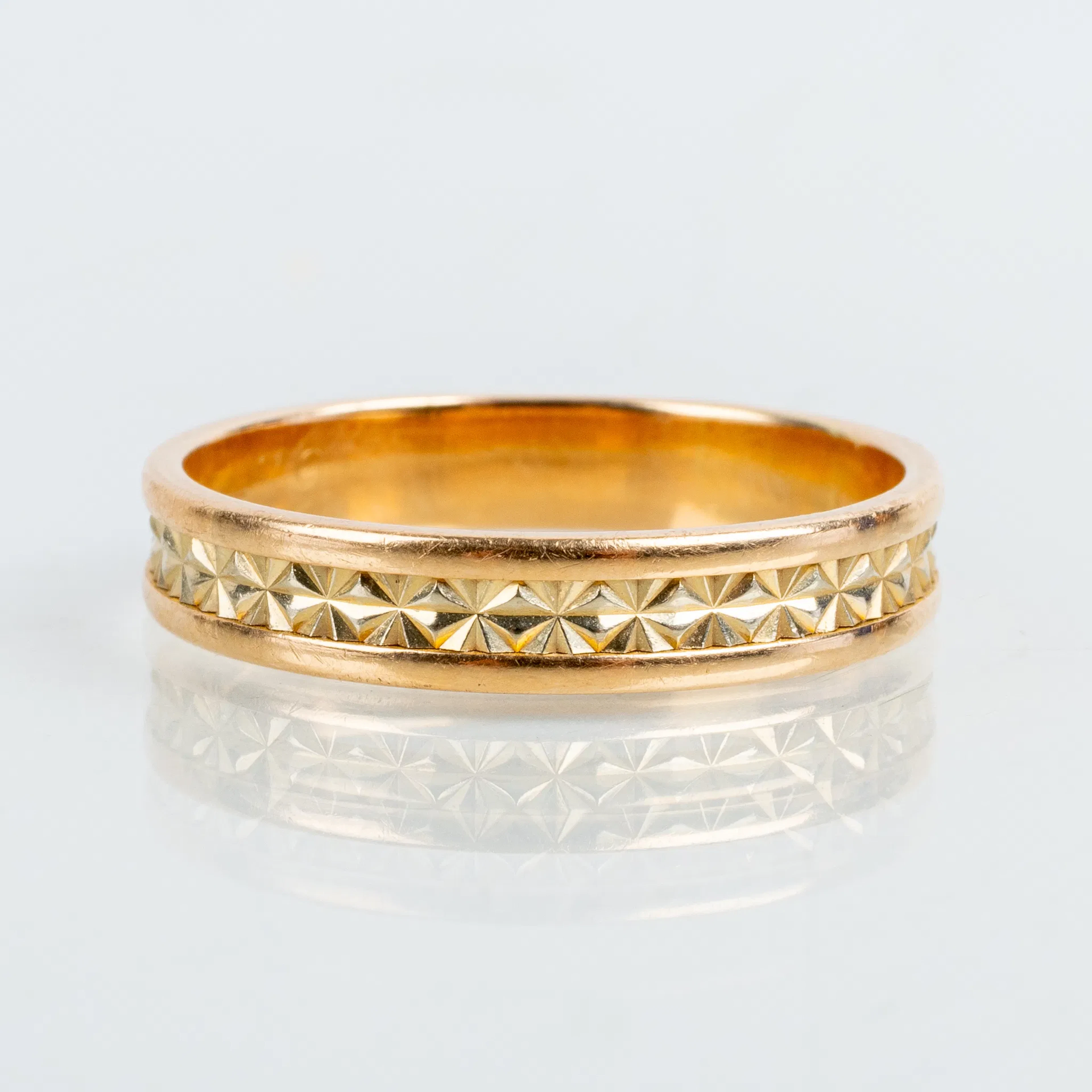 RING, 18k guld, vikt ca 5,2 g