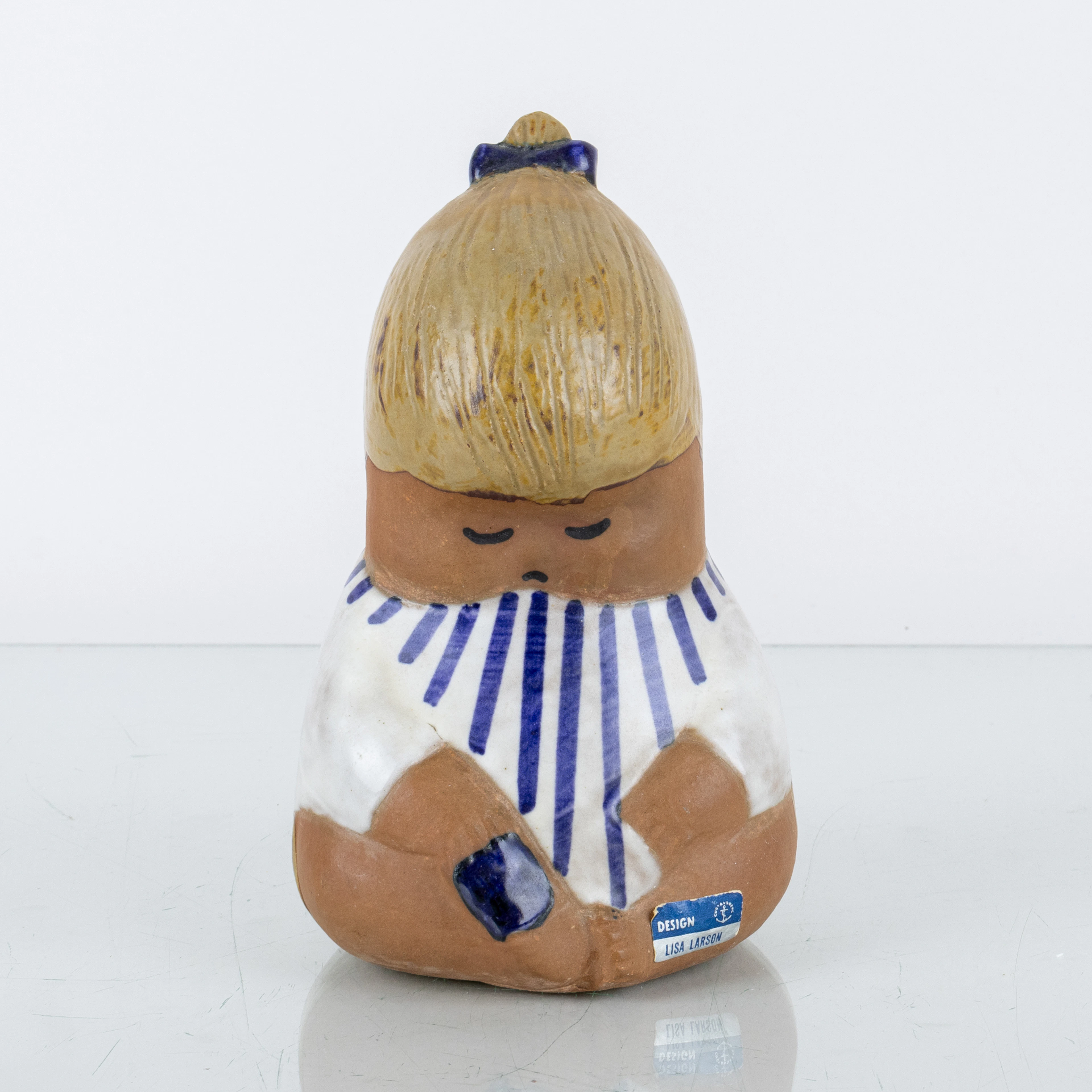 LISA LARSON, una statuina in gres "Johanna", Gustavsberg