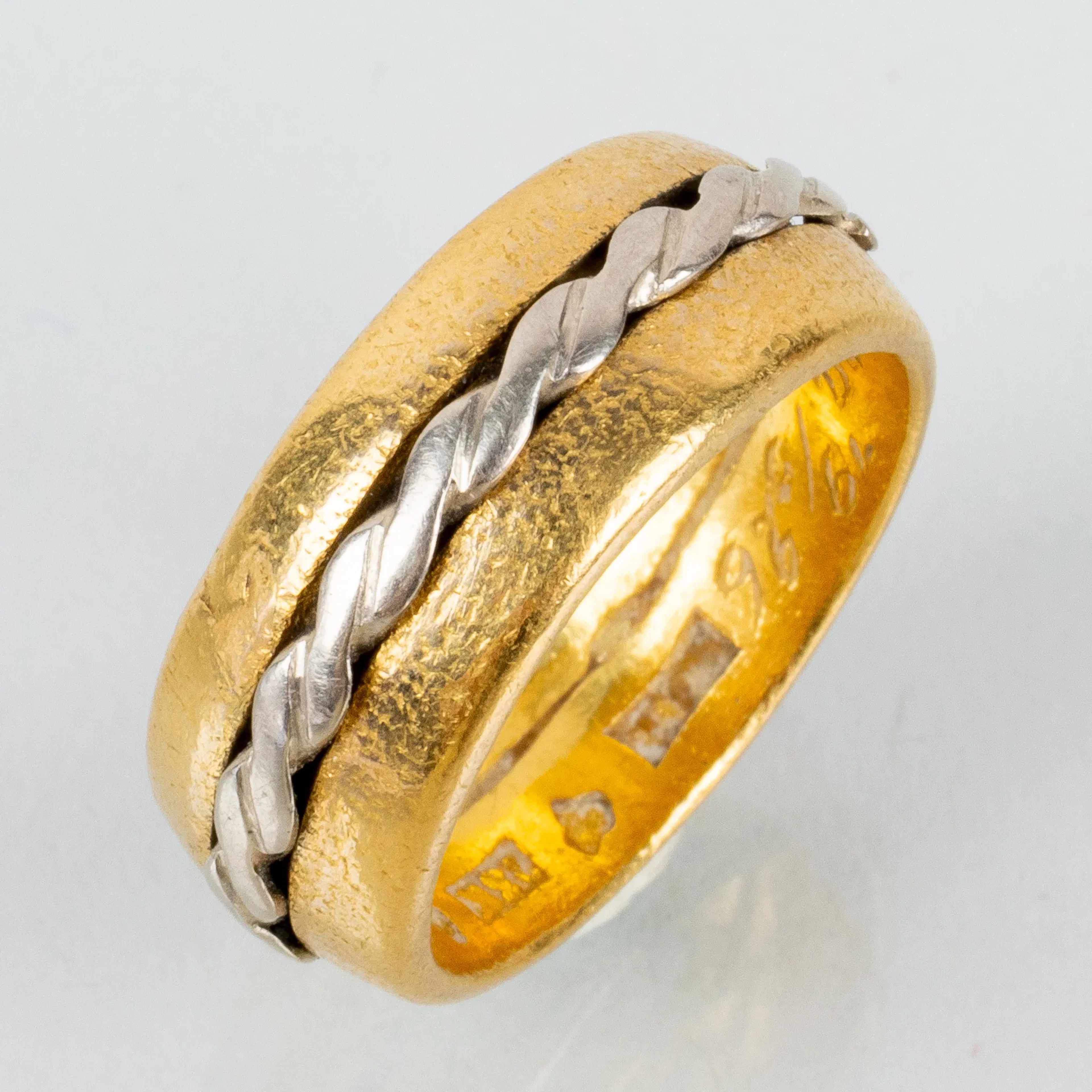 ANELLO, oro 23 carati, francobolli svedesi indistinti 1923