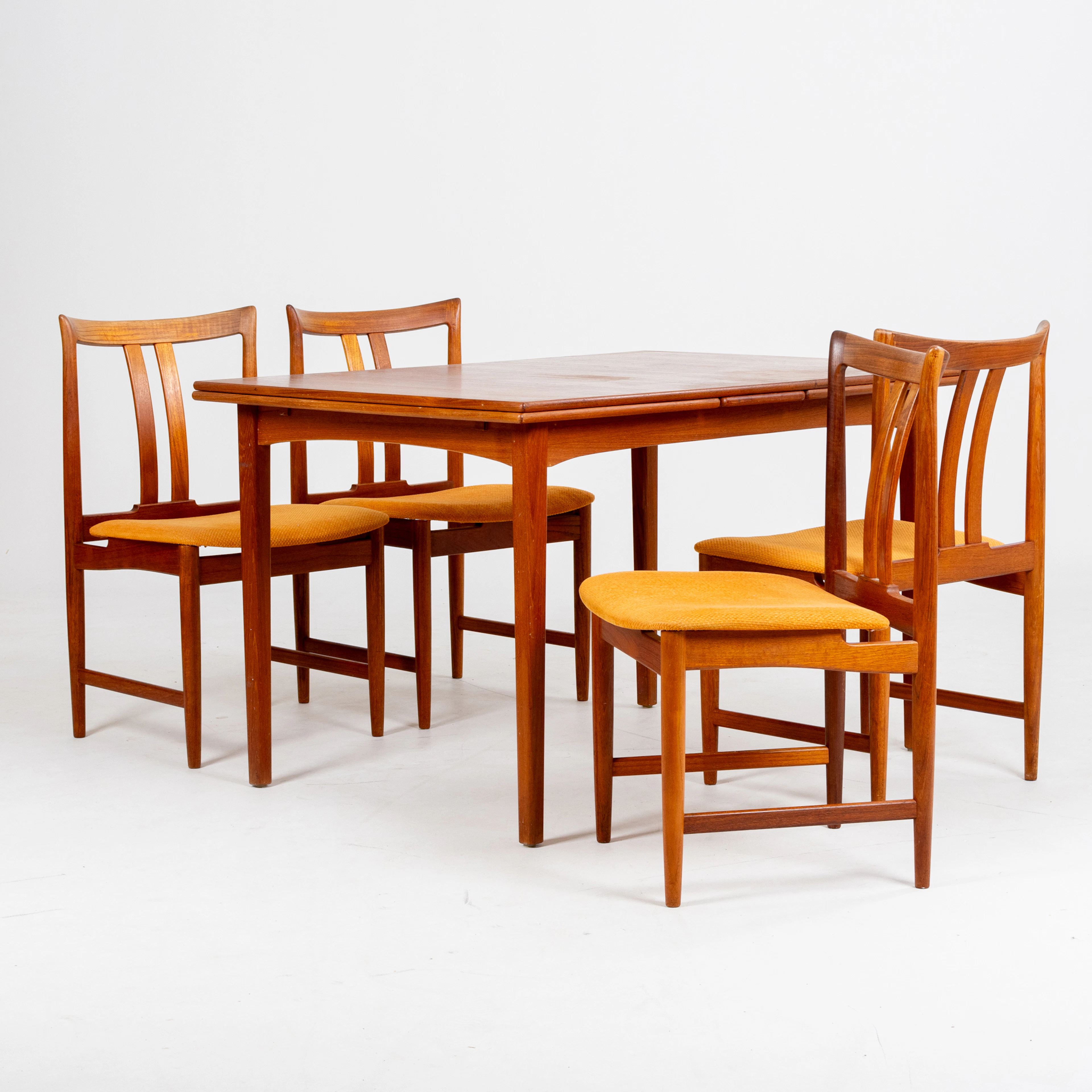 JUEGO DE COMEDOR, 5 piezas, teca, años 50/60