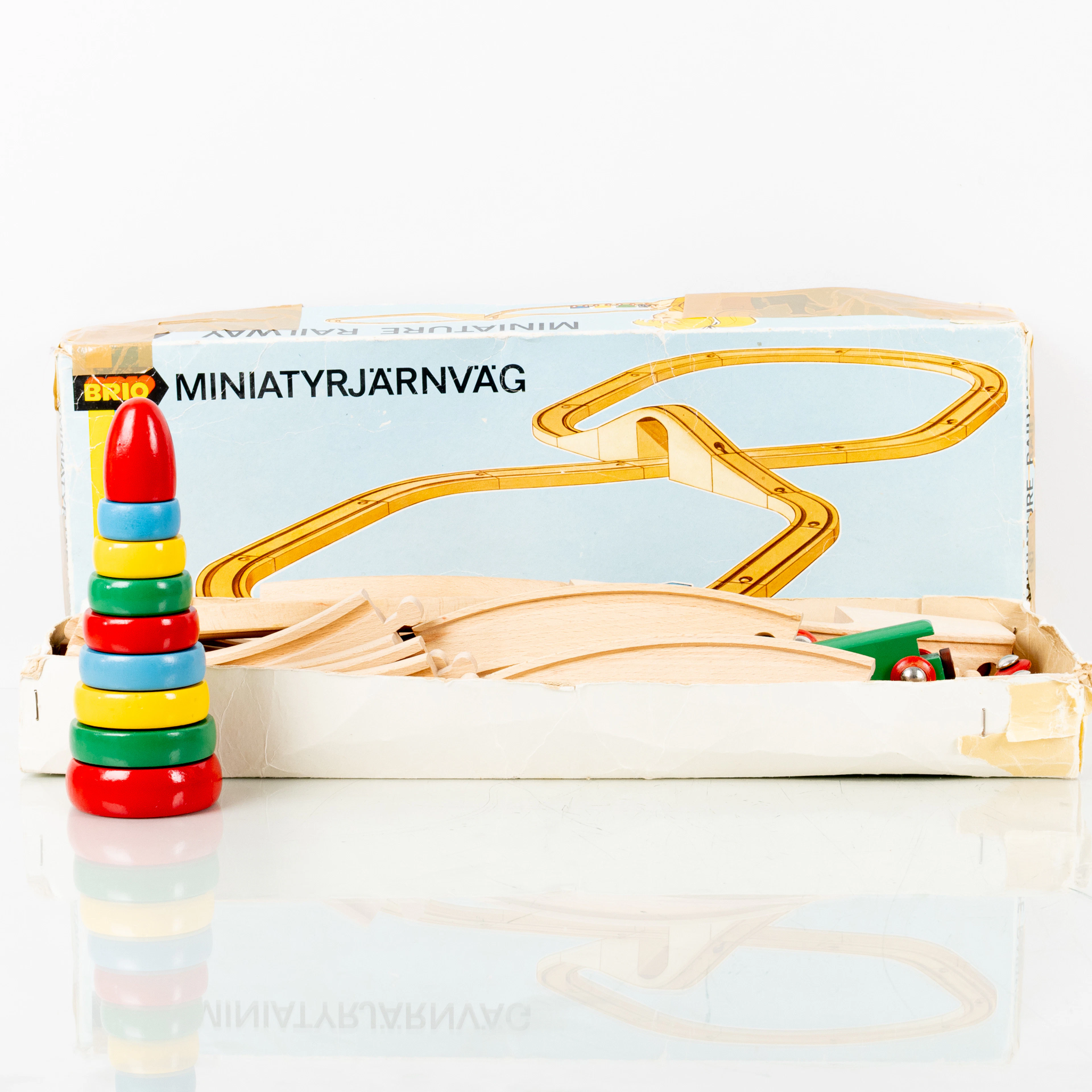 JOUETS, 2 parties, bois, Brio, seconde moitié du 20ème siècle