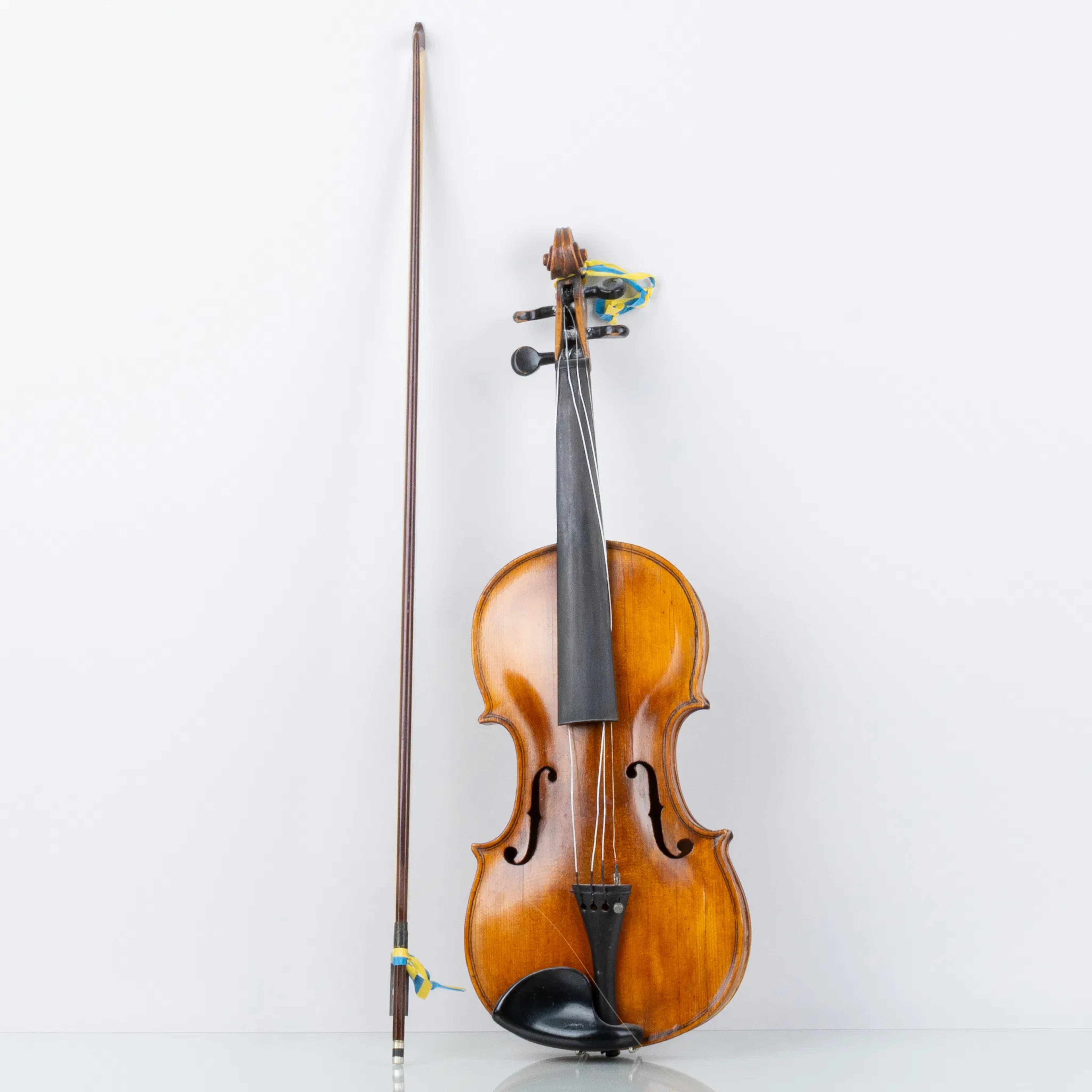 VIOLÍN CON ARCO, SIGLO XX