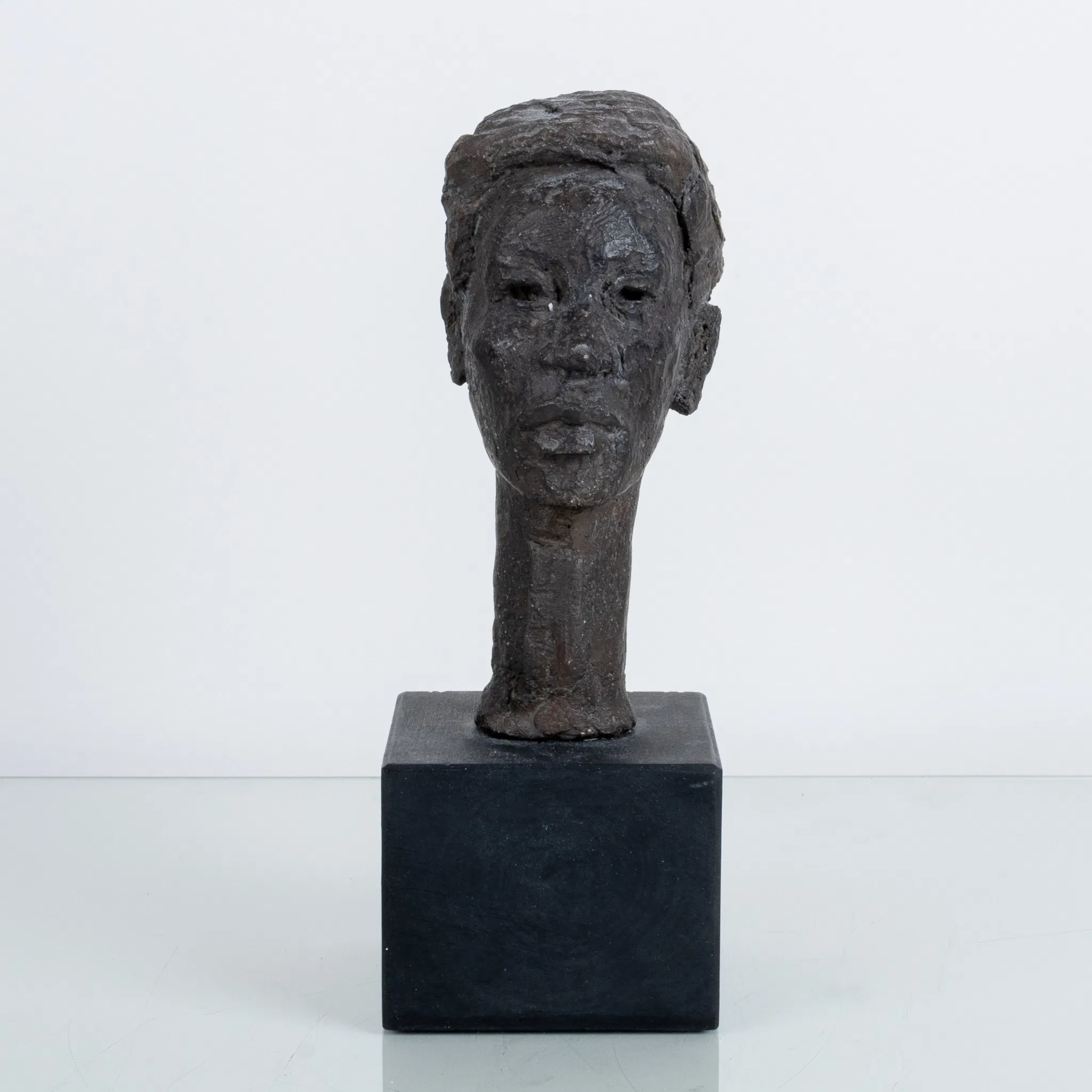 MAGNUS RINGBORG, una scultura, gesso dipinto, monogramma firmato
