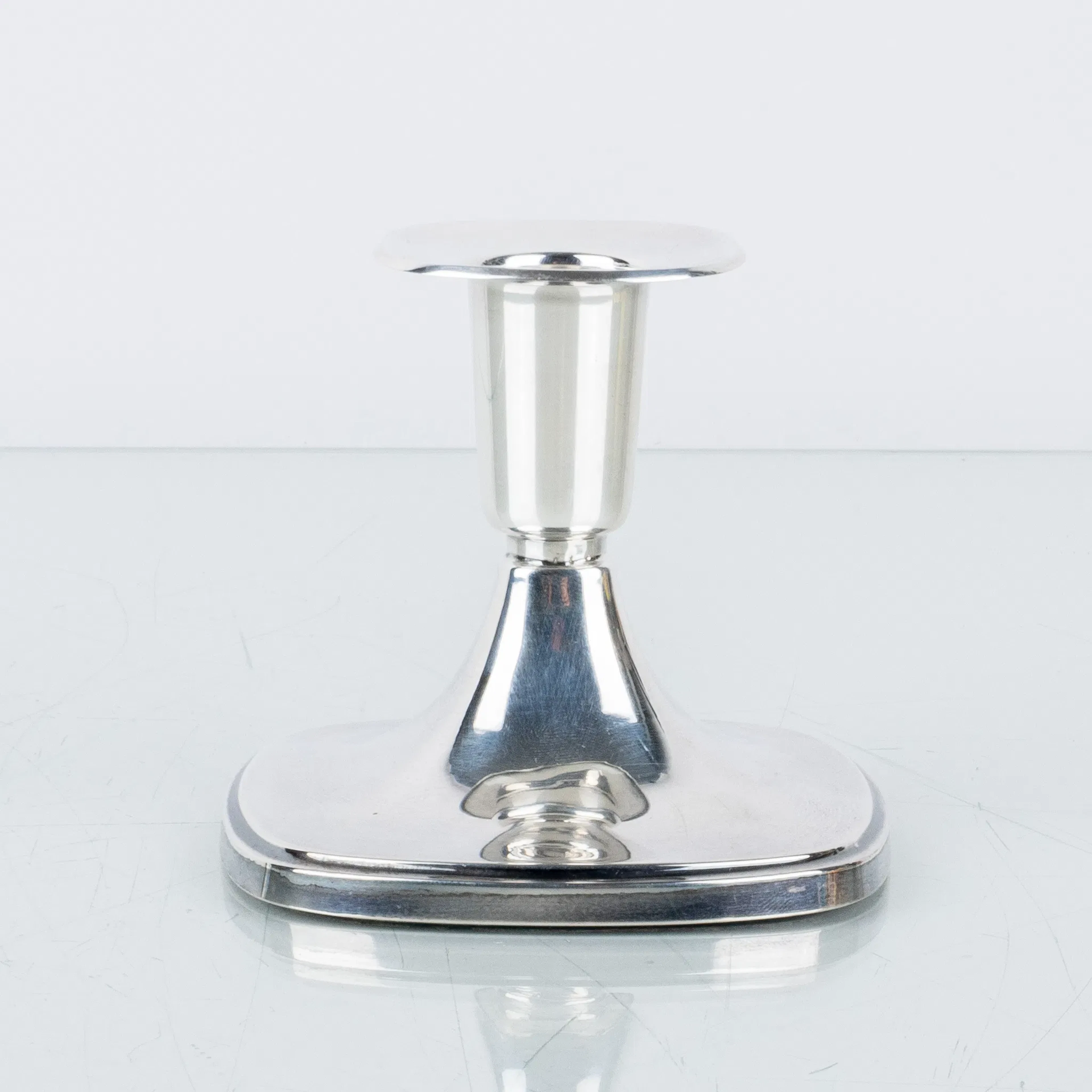 STRAP ELDH, un candelabro de plata, K&EC, Gotemburgo 1965