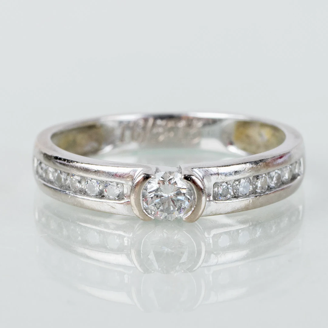 RING, 18k white gold, with diamonds, 2015
