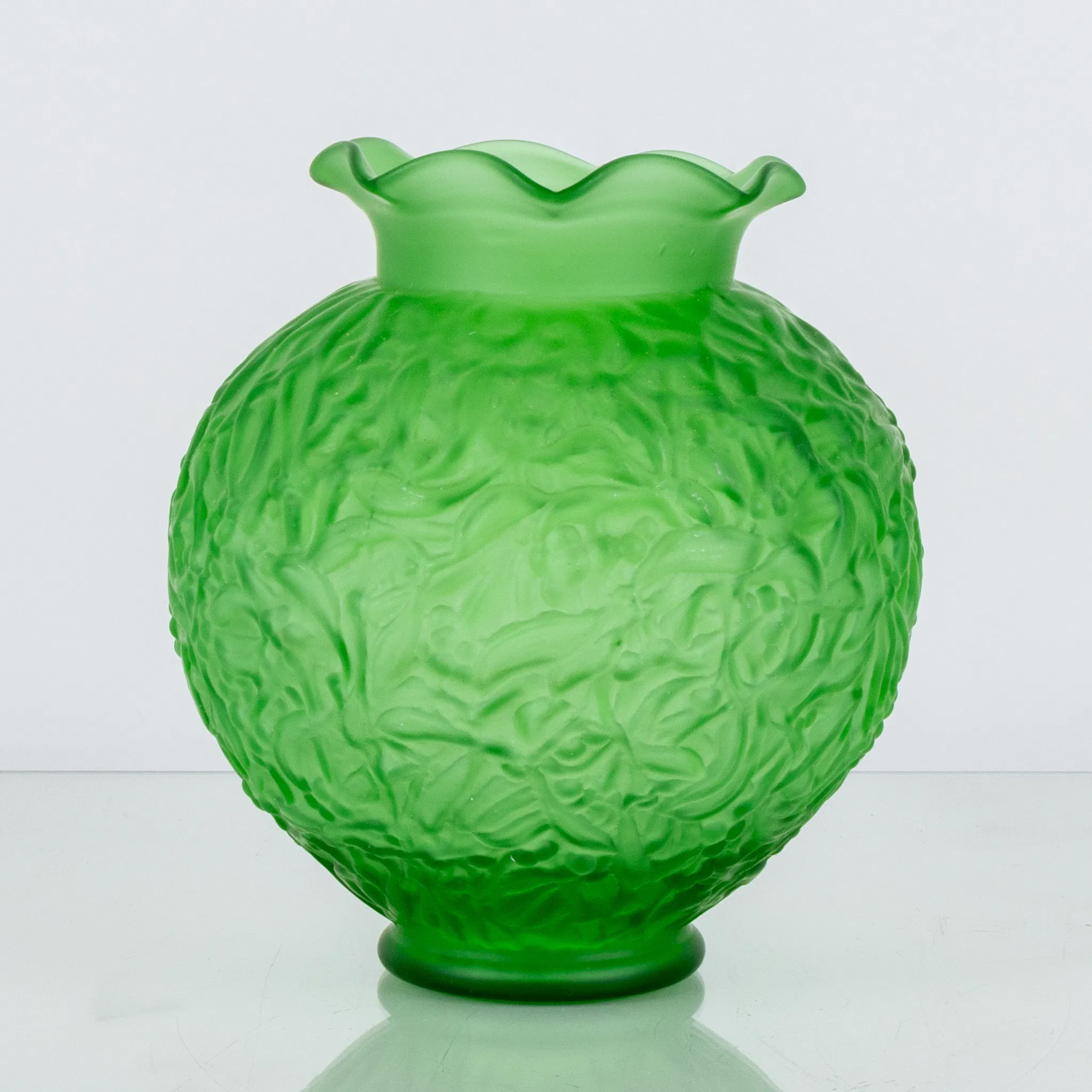 EDVIN OLLERS, un jarrón "Lalique", fábrica de vidrio Elme, primera mitad del siglo XX