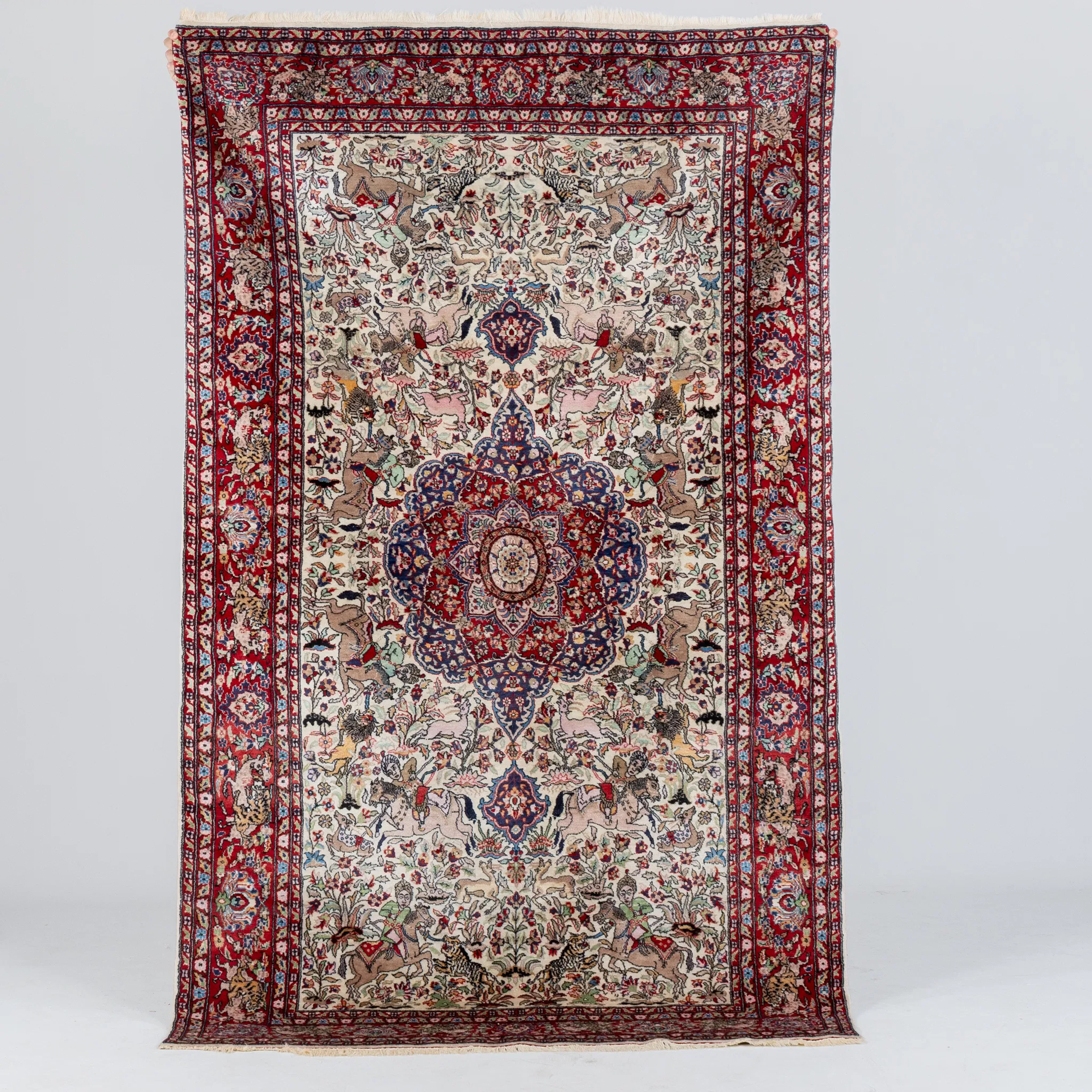 ALFOMBRA ORIENT, antigua, figurativa, aproximadamente 237 x 140 cm