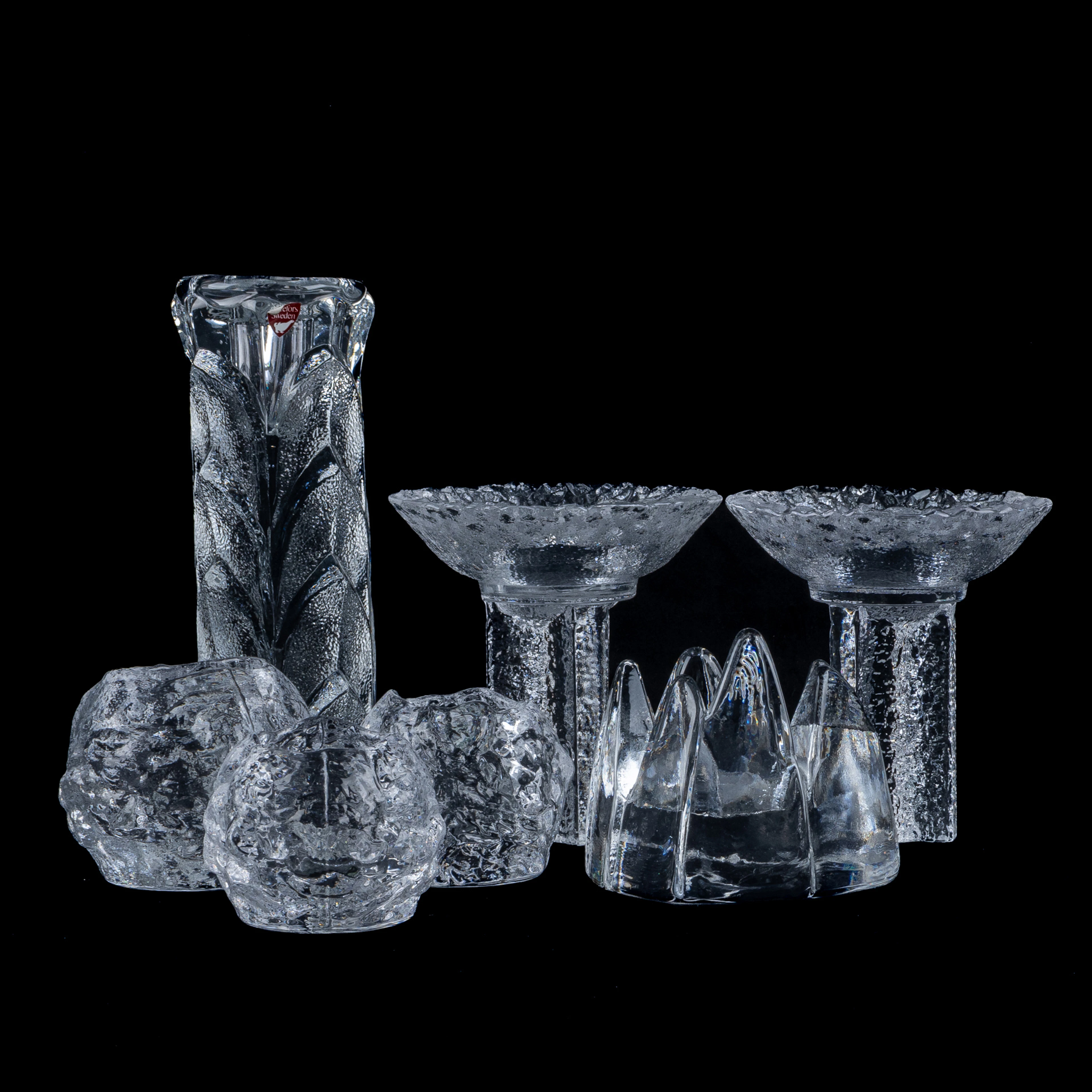 KERZENHALTER UND KERZENHALTER, 7 Stück, Glas, blau. Orrefors